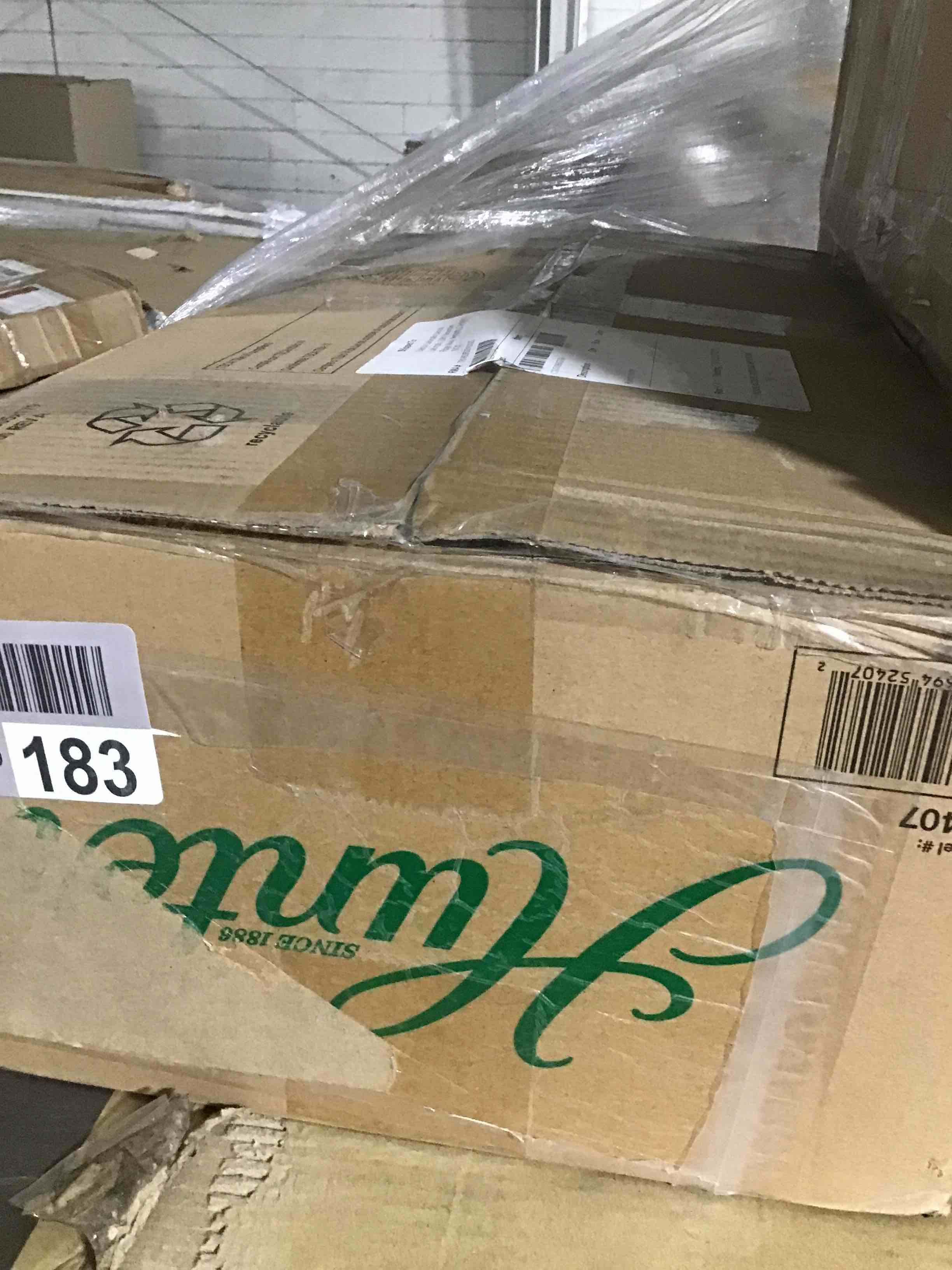 https://s3.amazonaws.com/lotting-images-prod/bidfta/BLU5189586_1692275122320.jpeg