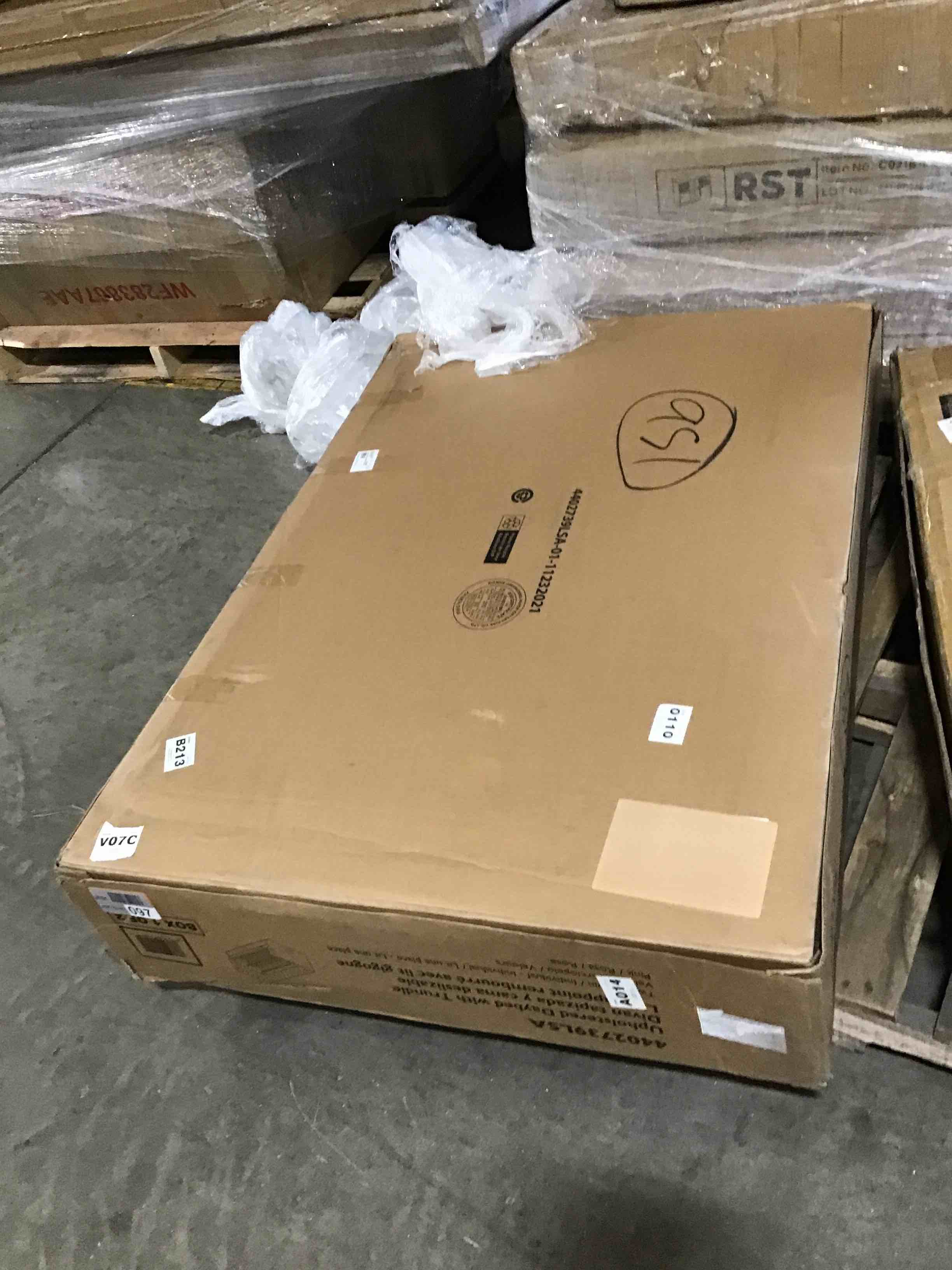 https://s3.amazonaws.com/lotting-images-prod/bidfta/BLU5190060_1692822219350.jpeg