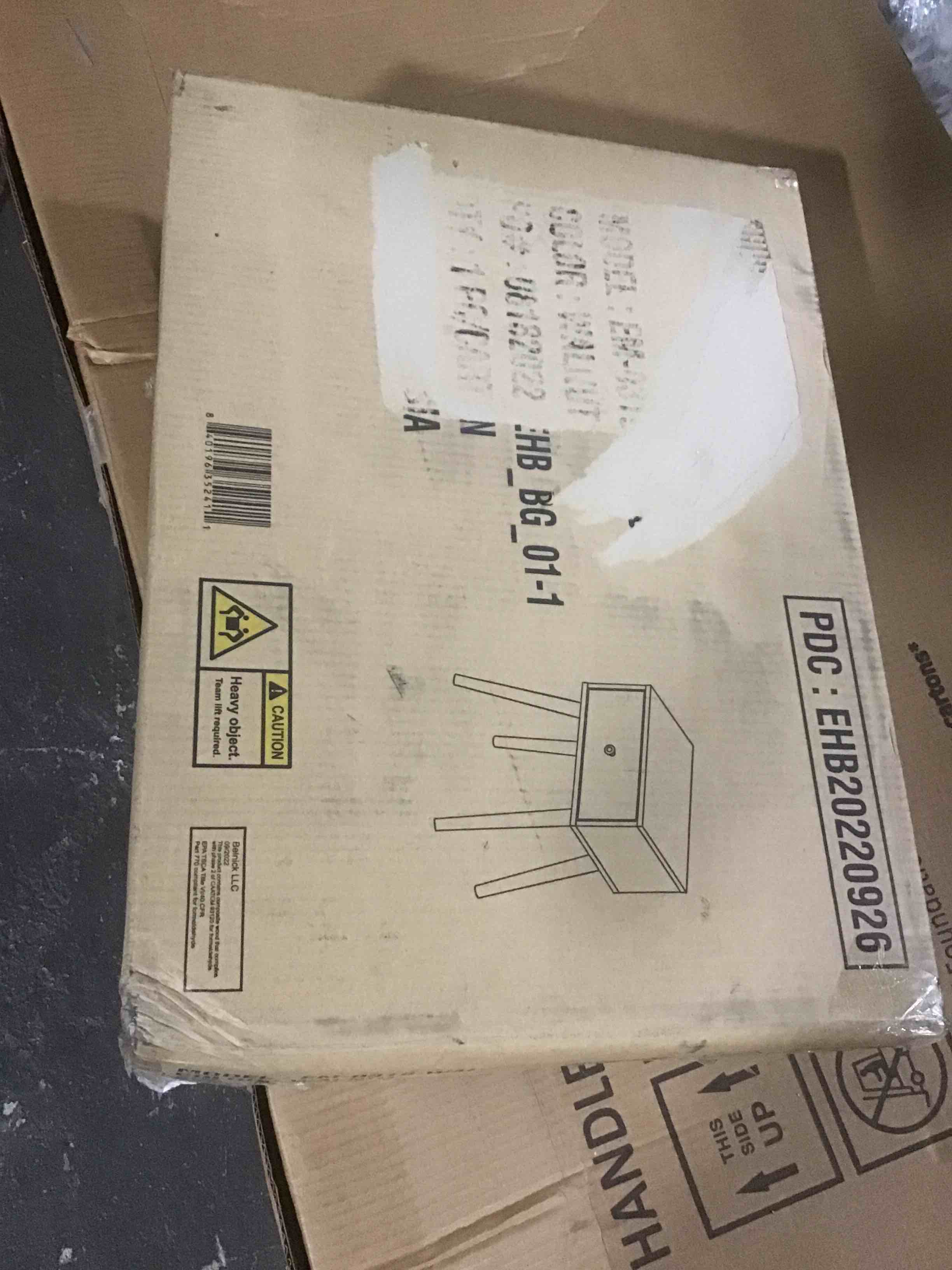 https://s3.amazonaws.com/lotting-images-prod/bidfta/BLU5191780_1692276840240.jpeg