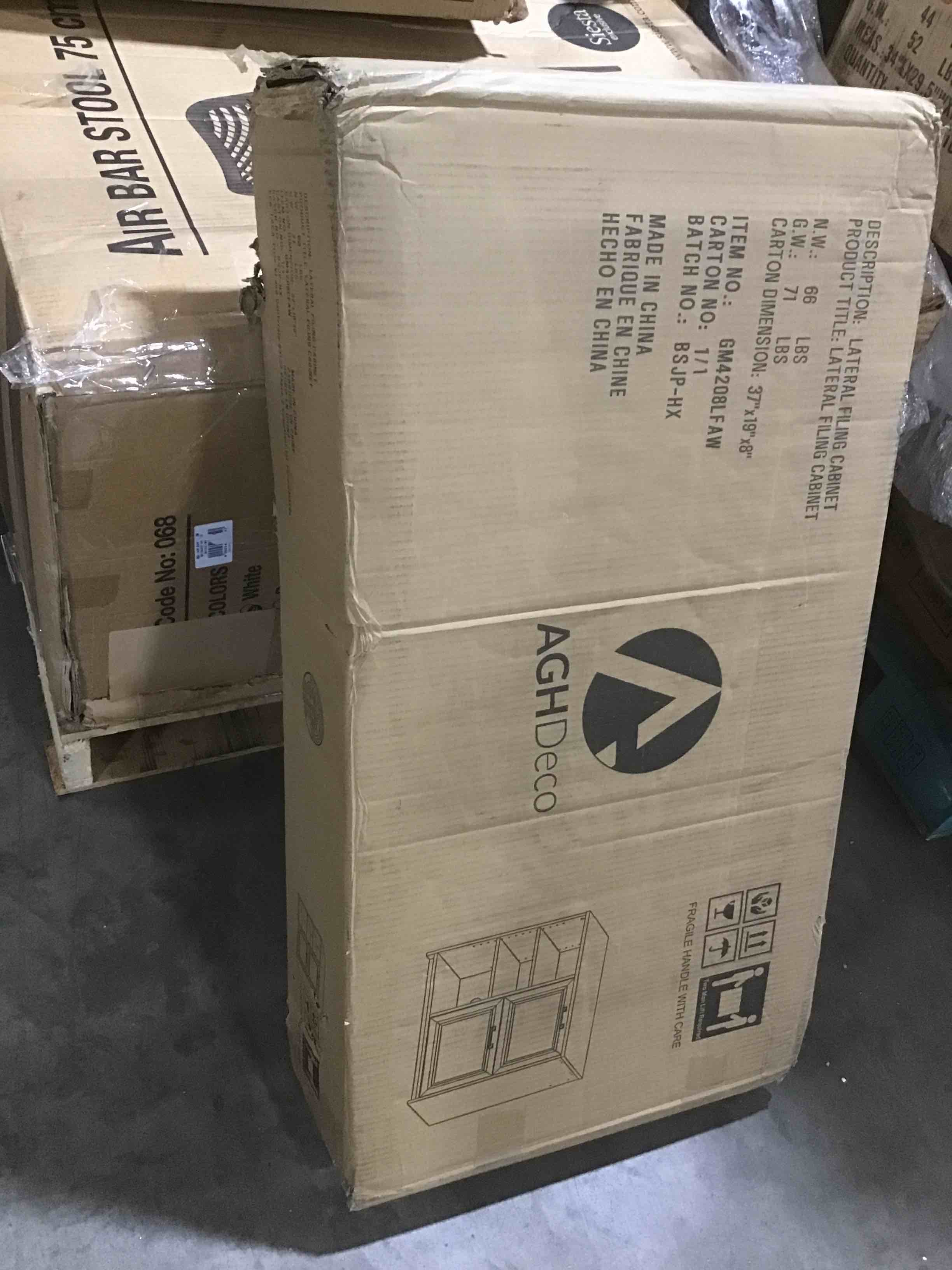 https://s3.amazonaws.com/lotting-images-prod/bidfta/BLU5191940_1692371302586.jpeg
