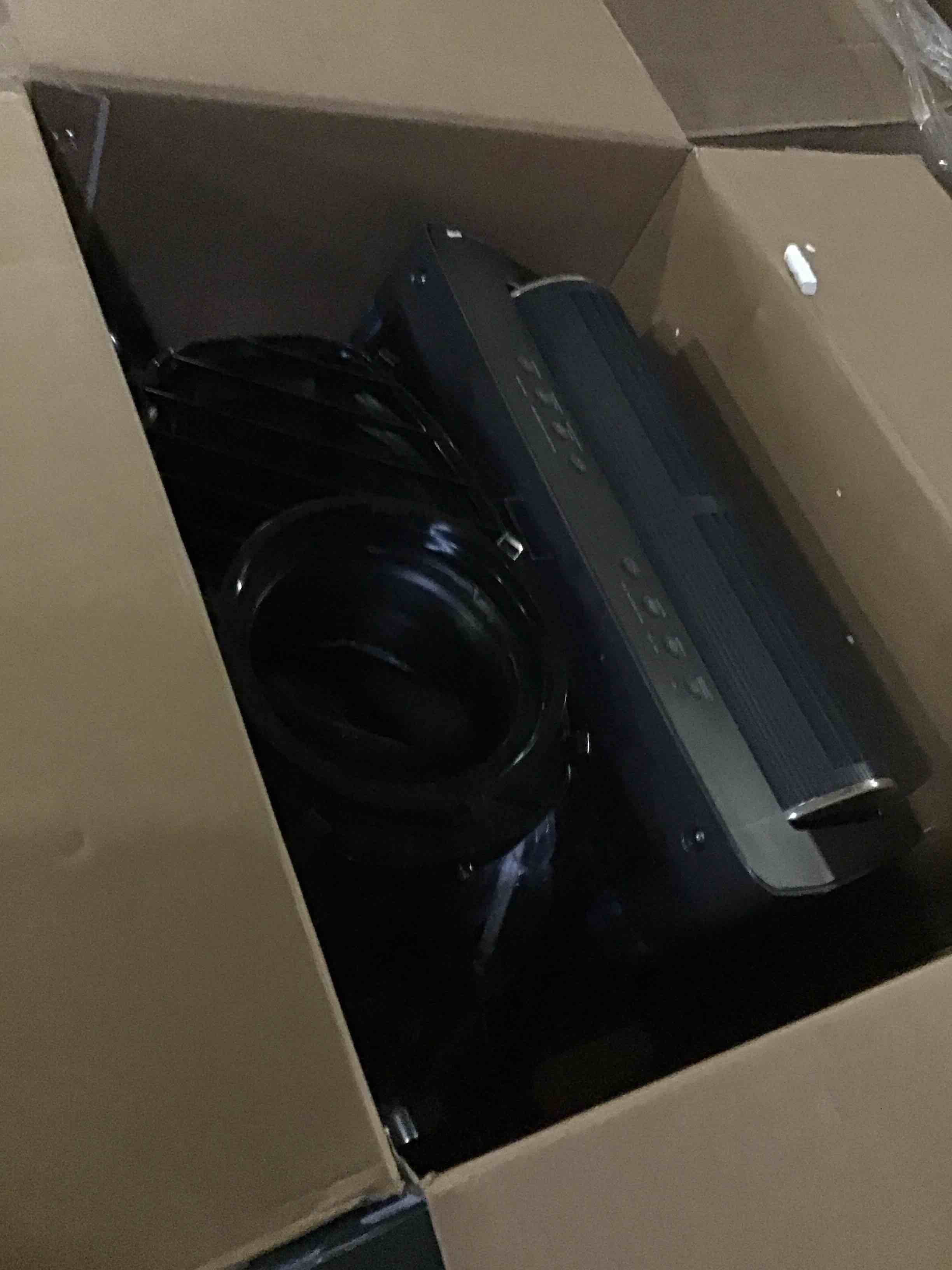 https://s3.amazonaws.com/lotting-images-prod/bidfta/BLU5208598_1688036317702.jpeg