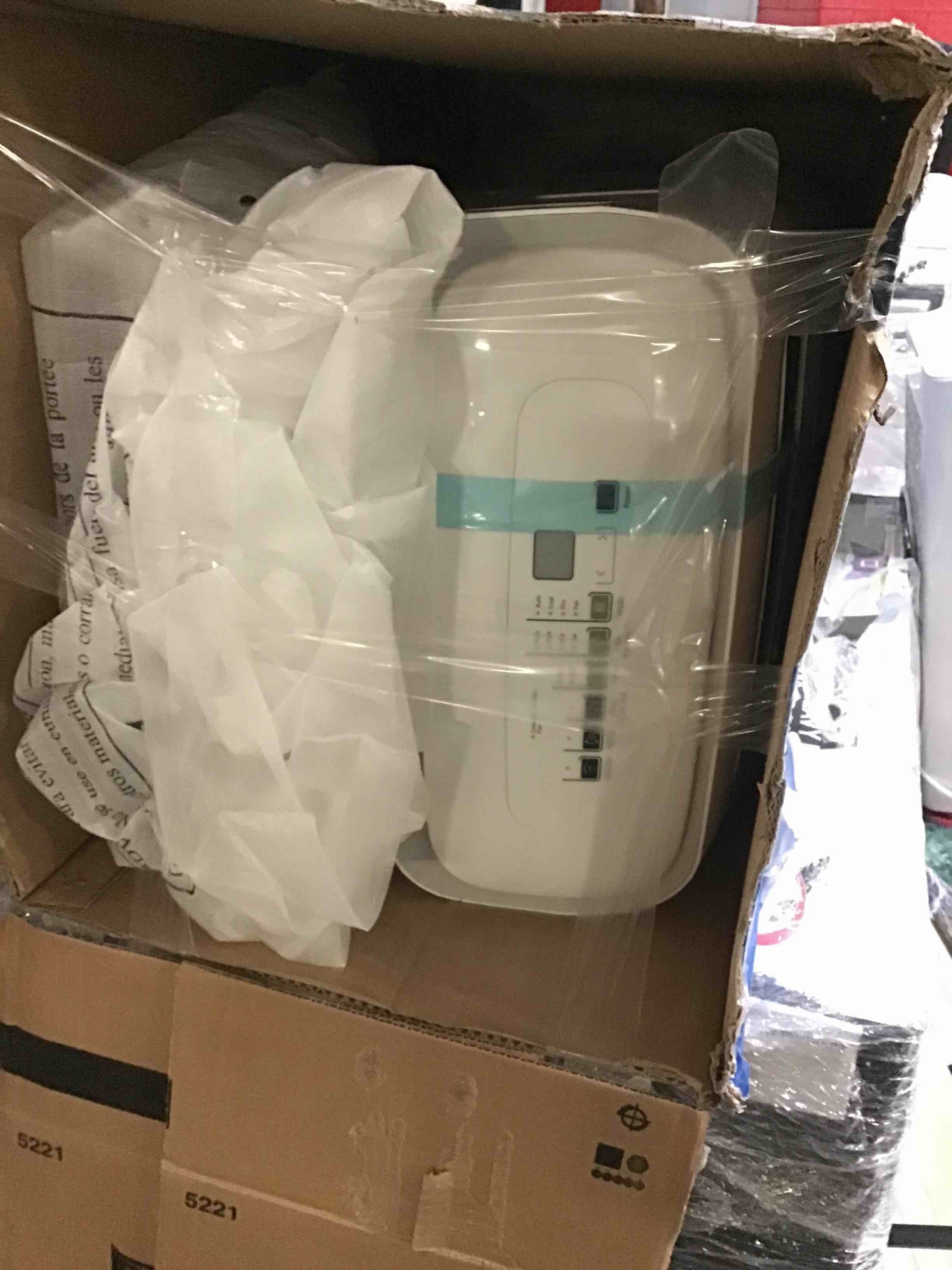 https://s3.amazonaws.com/lotting-images-prod/bidfta/BLU5208626_1688046116377.jpeg