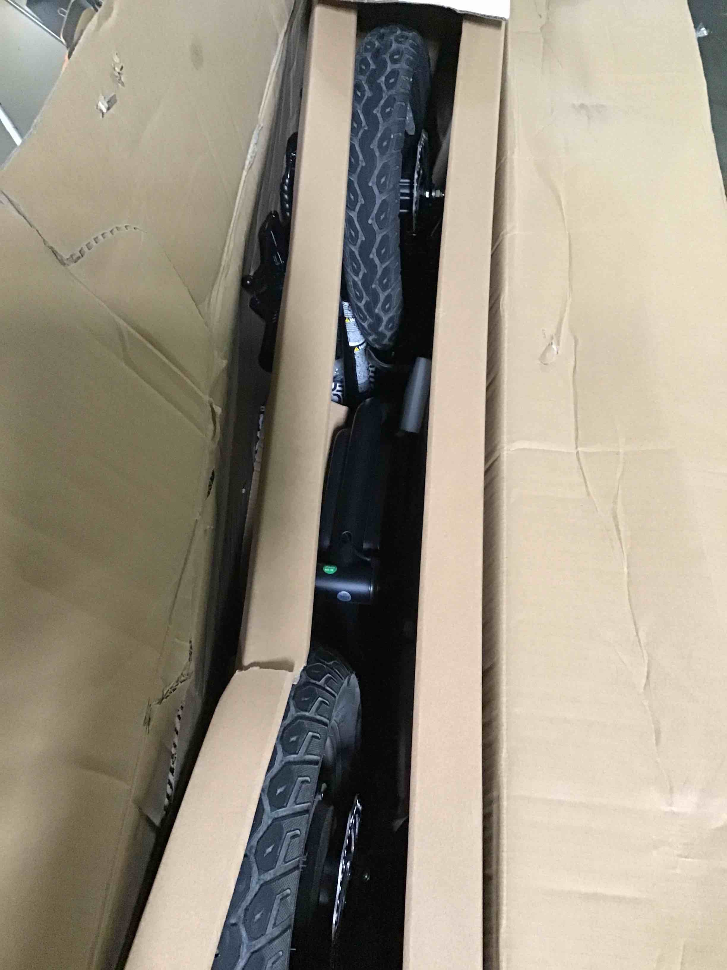 https://s3.amazonaws.com/lotting-images-prod/bidfta/BLU5208723_1688136263683.jpeg