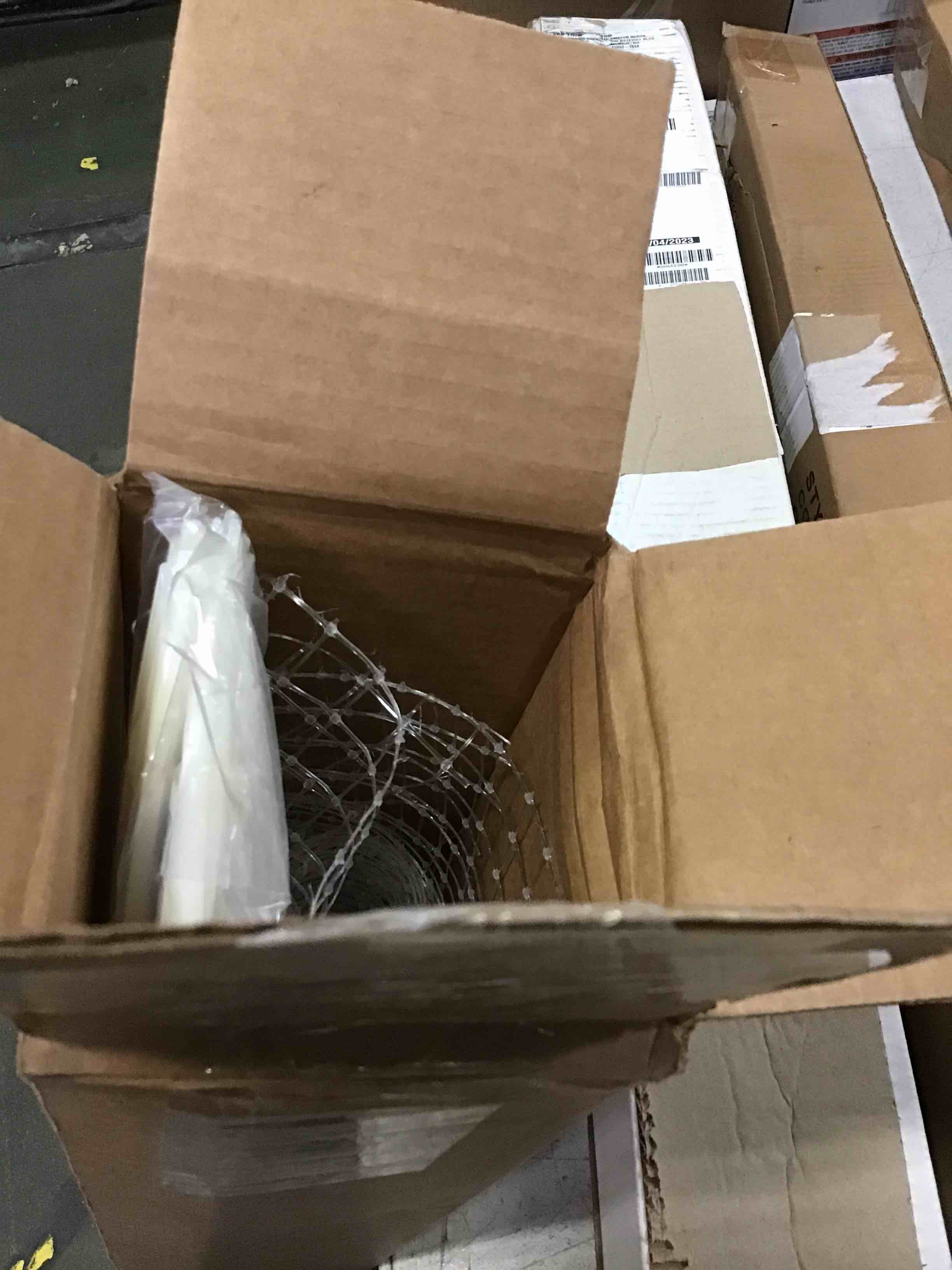 https://s3.amazonaws.com/lotting-images-prod/bidfta/BLU5213253_1687883433794.jpeg