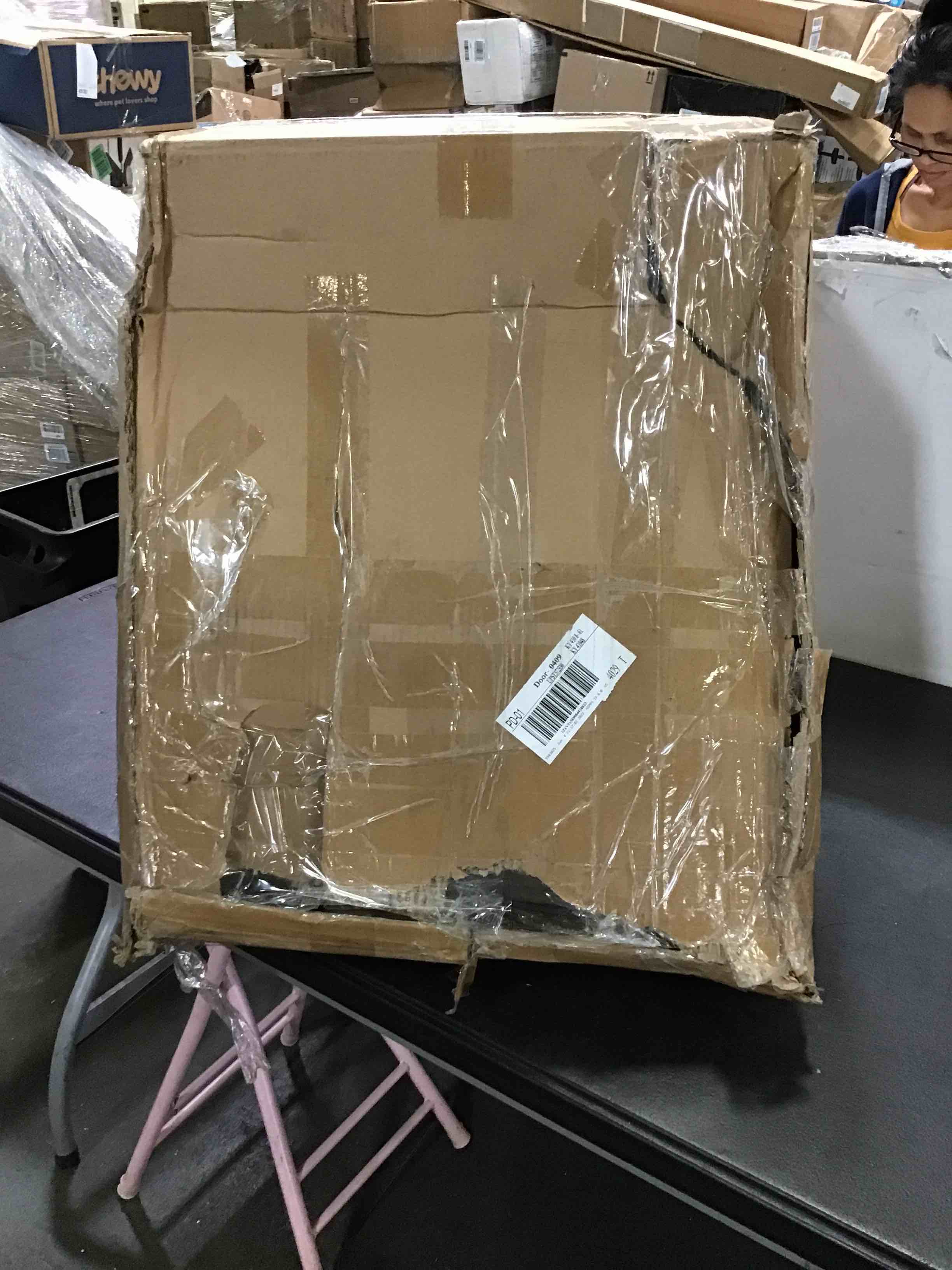 https://s3.amazonaws.com/lotting-images-prod/bidfta/BLU5213475_1687972683416.jpeg