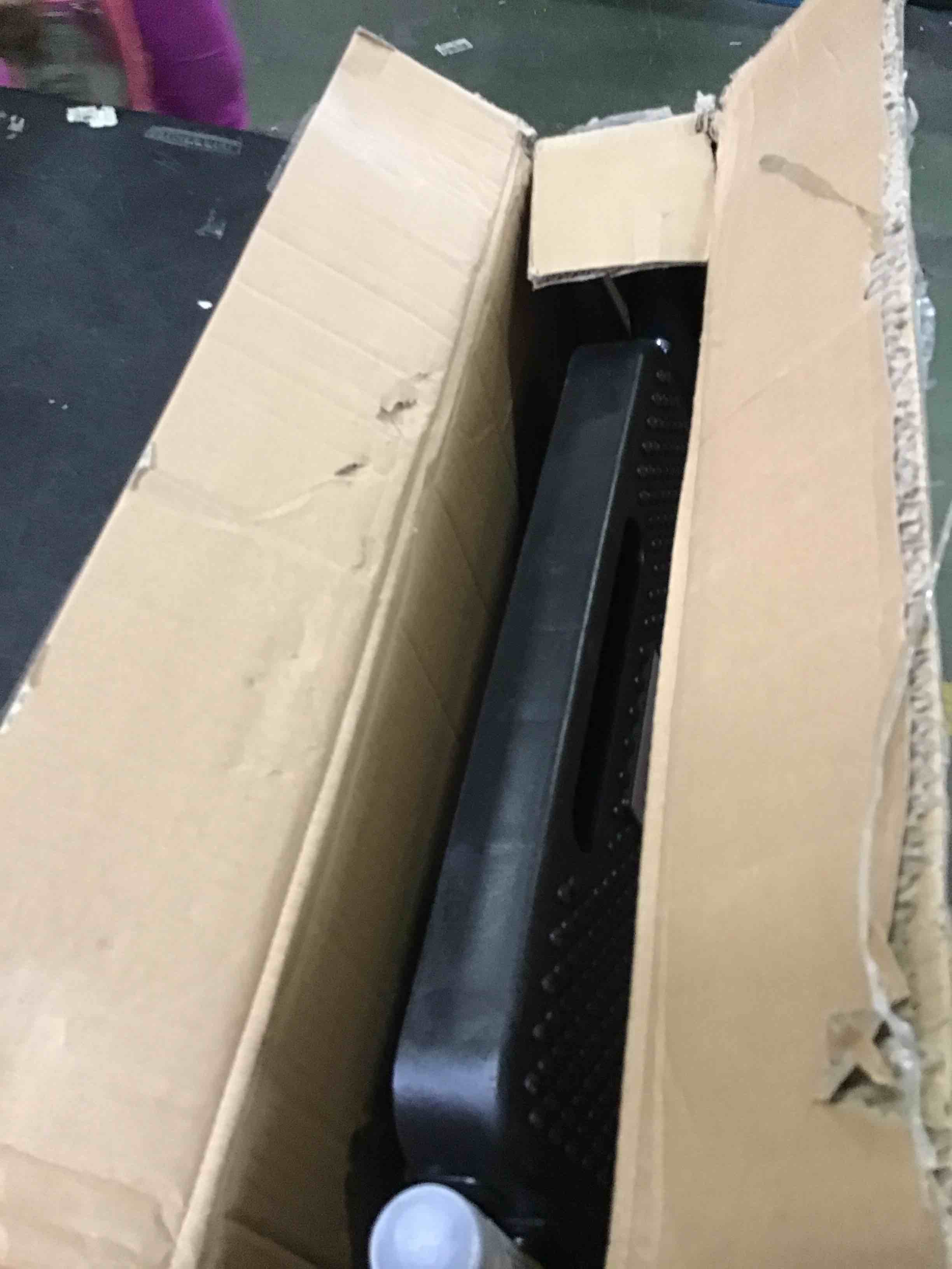 https://s3.amazonaws.com/lotting-images-prod/bidfta/BLU5213498_1687976286757.jpeg