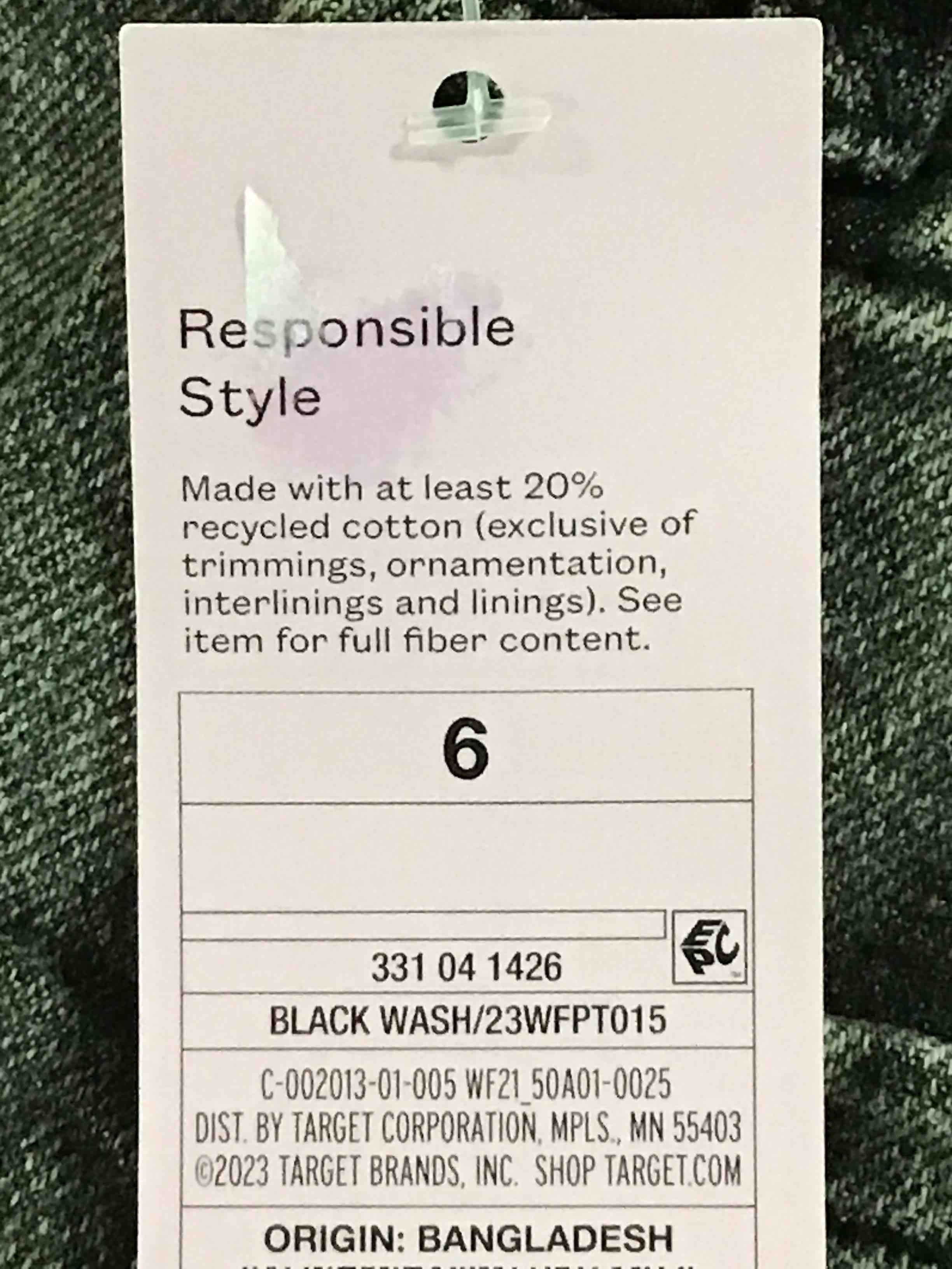 https://s3.amazonaws.com/lotting-images-prod/bidfta/BLU5221362_1689177337145.jpeg
