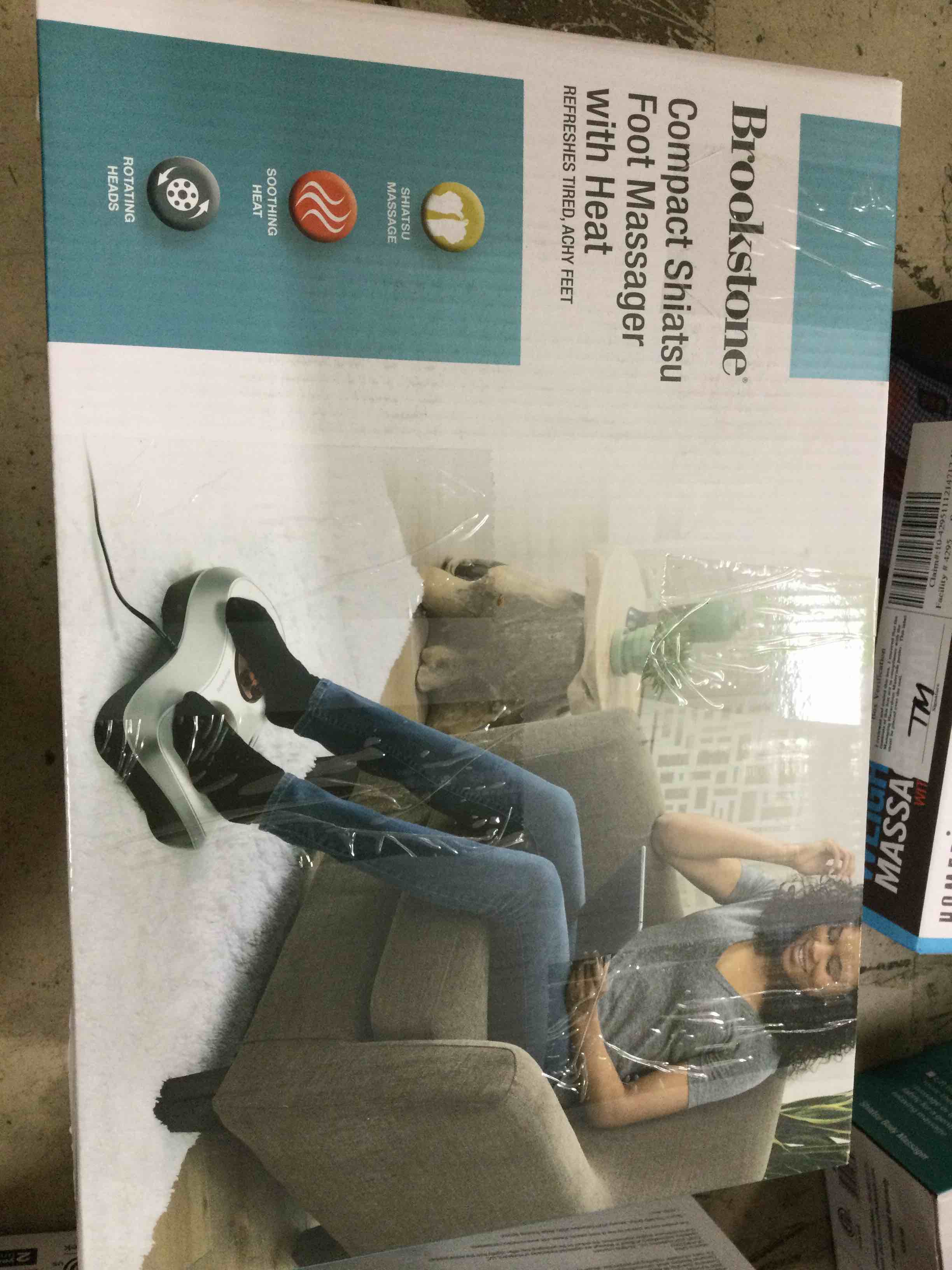 https://s3.amazonaws.com/lotting-images-prod/bidfta/BLU5224548_1690293278800.jpeg