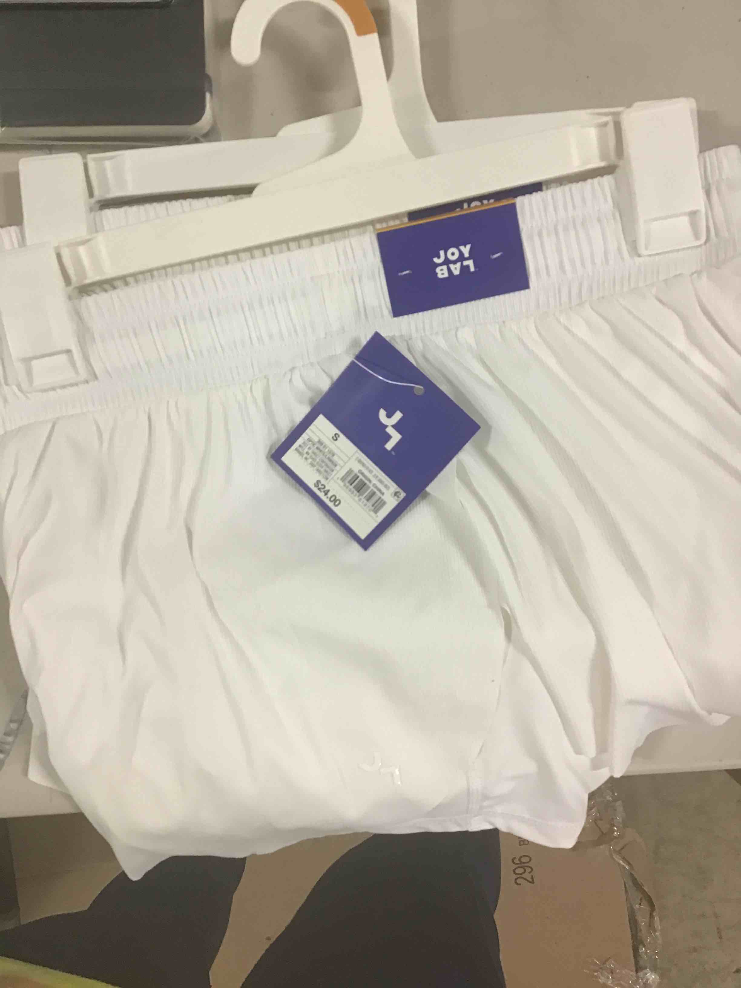 https://s3.amazonaws.com/lotting-images-prod/bidfta/BLU5225432_1687877326247.jpeg