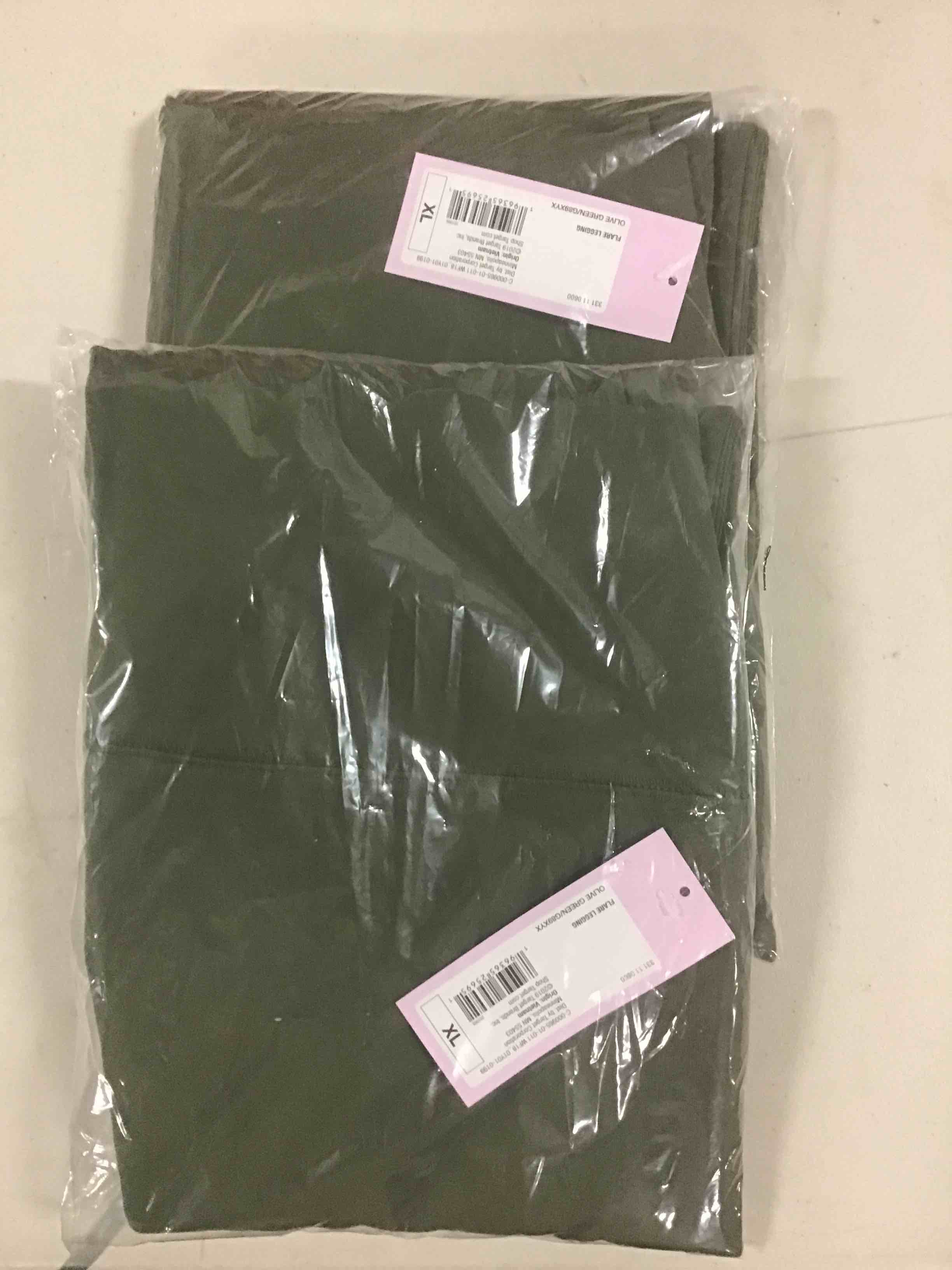 https://s3.amazonaws.com/lotting-images-prod/bidfta/BLU5225439_1687877908376.jpeg