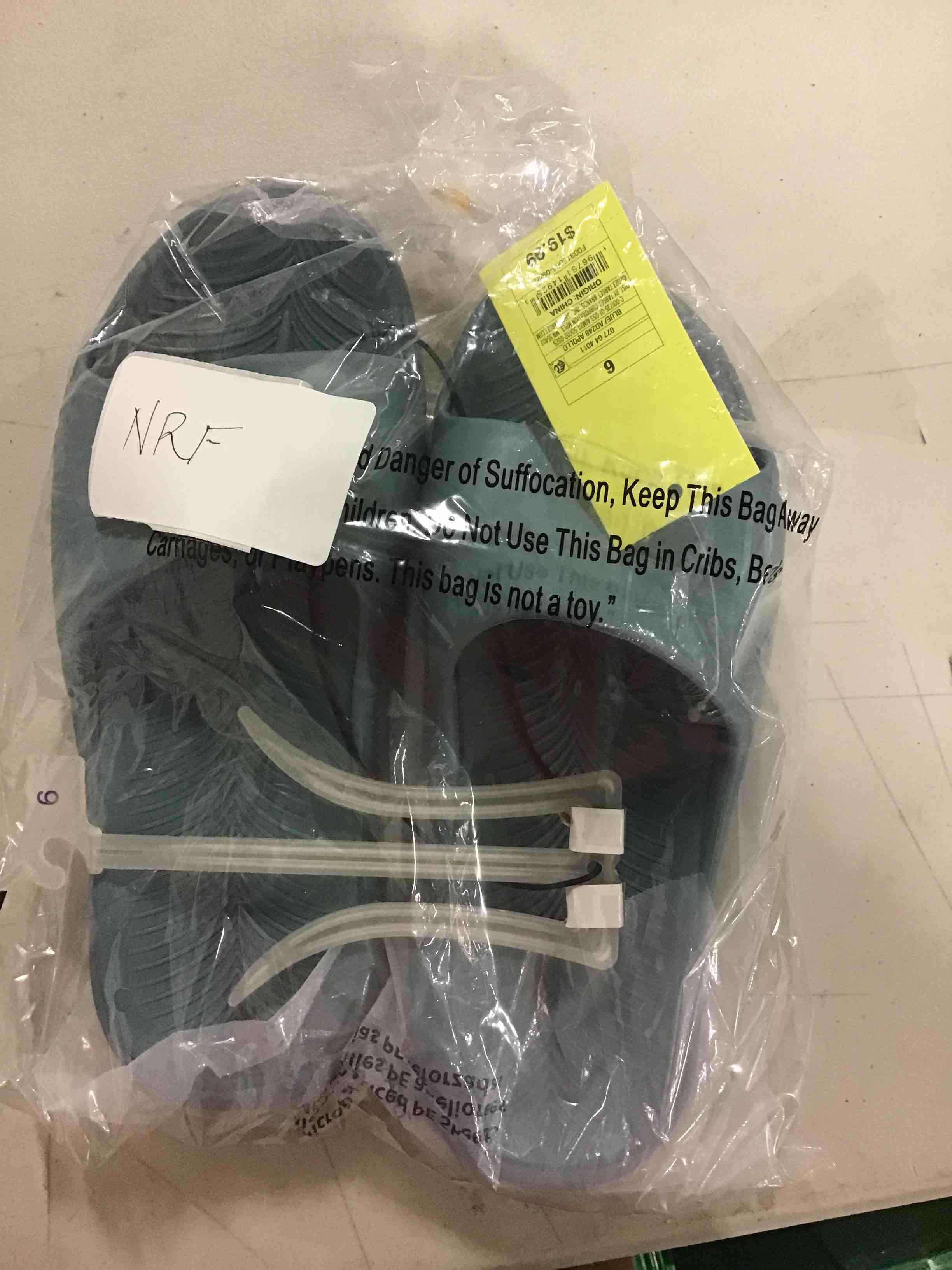https://s3.amazonaws.com/lotting-images-prod/bidfta/BLU5226369_1689106748989.jpeg