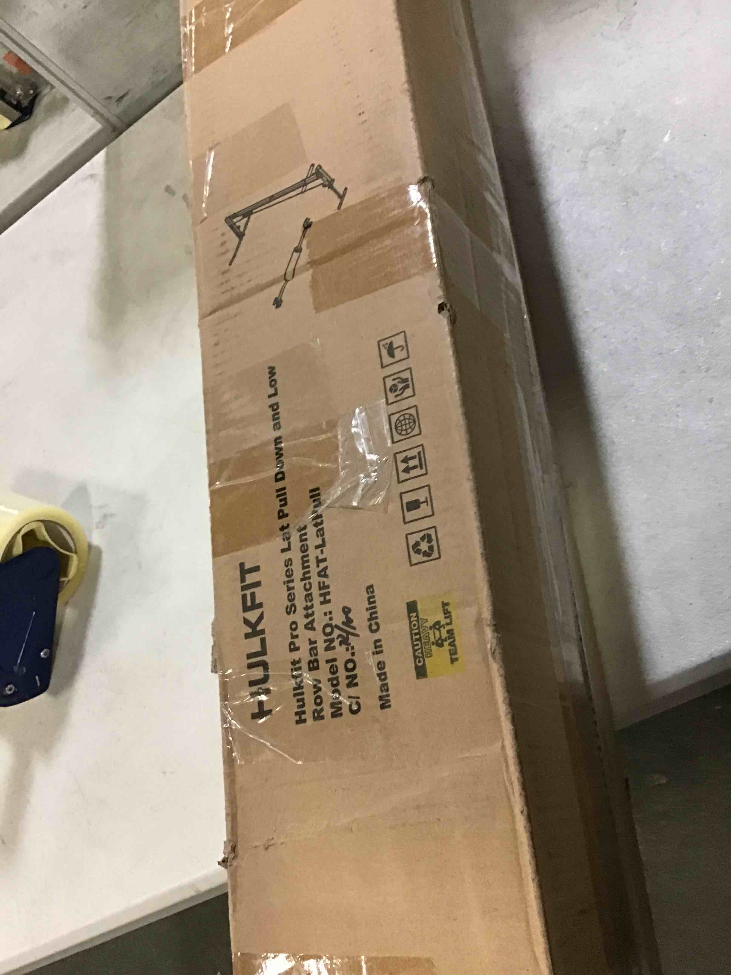 https://s3.amazonaws.com/lotting-images-prod/bidfta/BLU5228580_1692969911188.jpeg