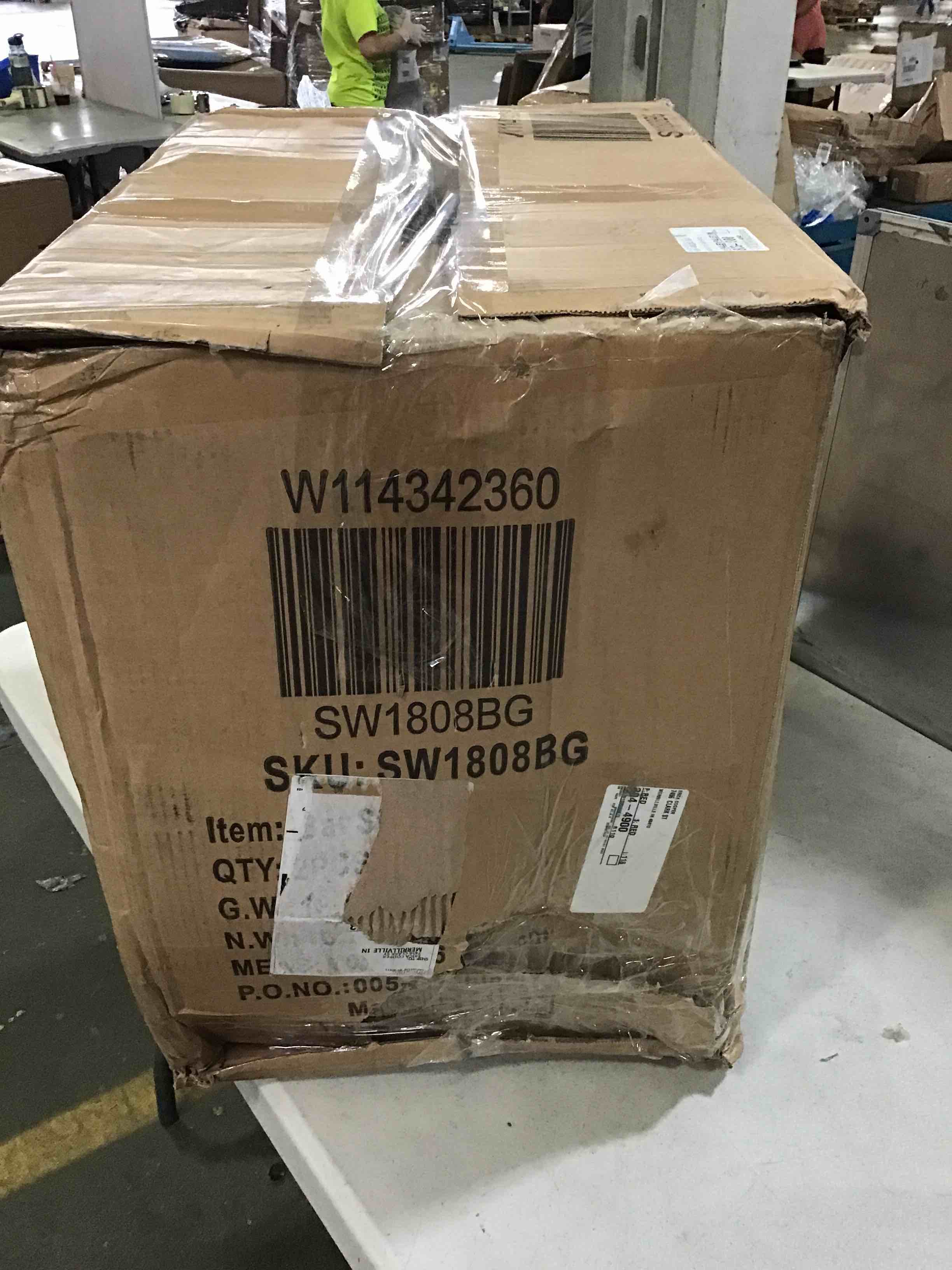 https://s3.amazonaws.com/lotting-images-prod/bidfta/BLU5228594_1692973481080.jpeg