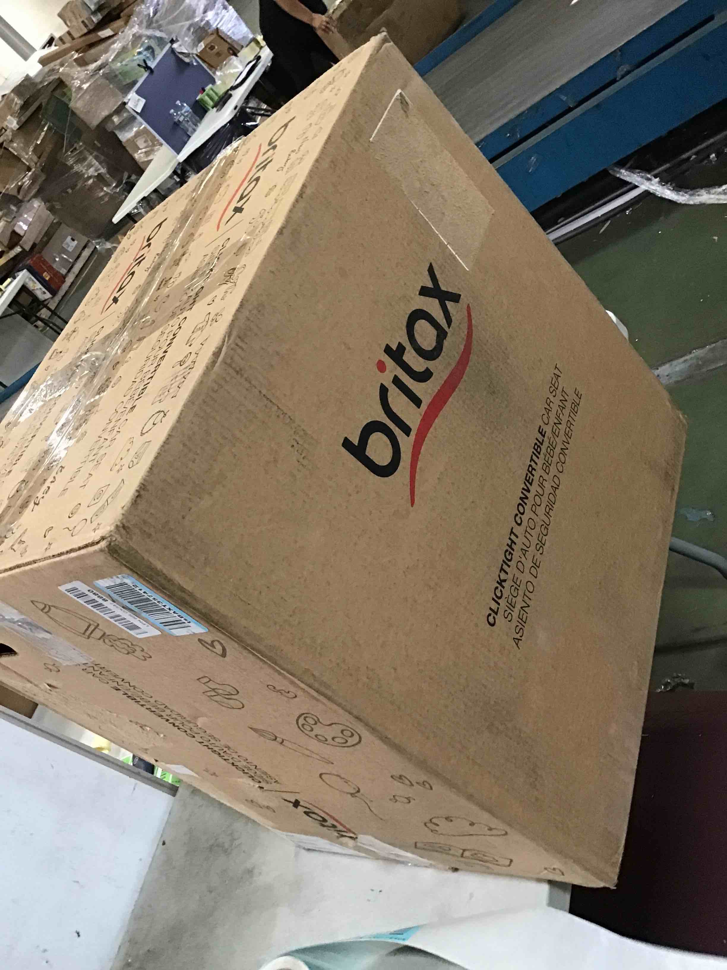 https://s3.amazonaws.com/lotting-images-prod/bidfta/BLU5228948_1693250367625.jpeg