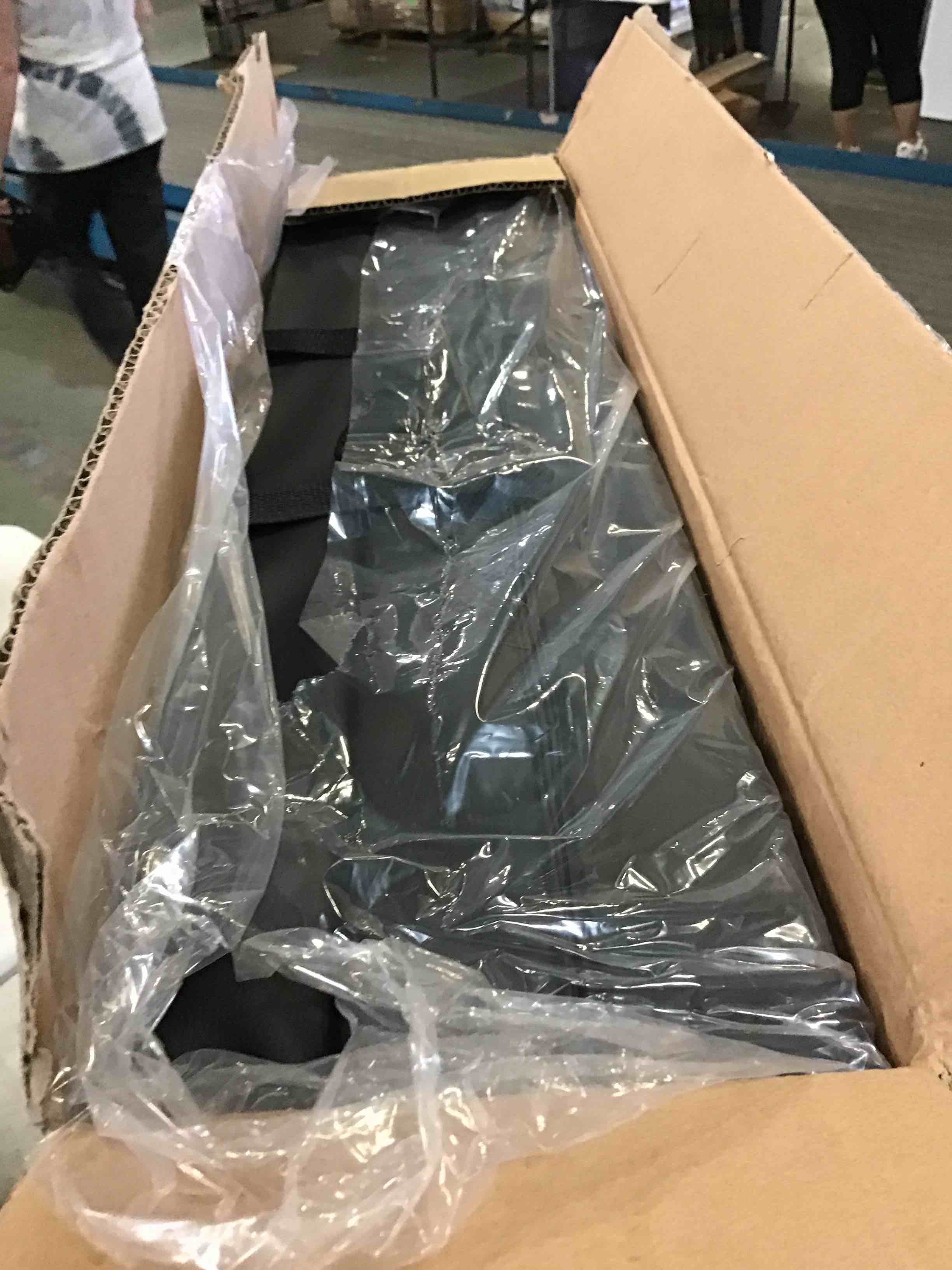 https://s3.amazonaws.com/lotting-images-prod/bidfta/BLU5228974_1693254093012.jpeg