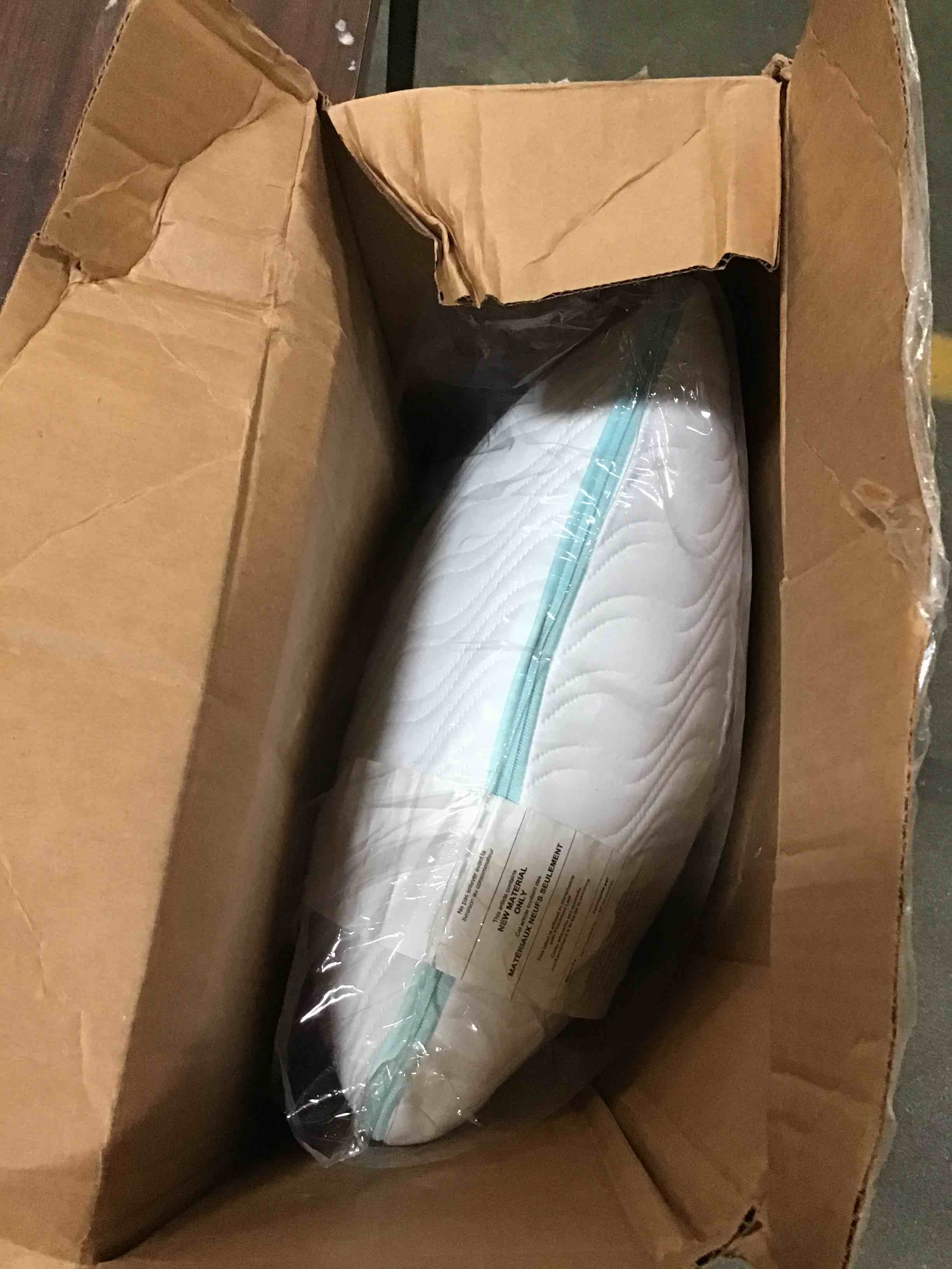 https://s3.amazonaws.com/lotting-images-prod/bidfta/BLU5228999_1693311342551.jpeg
