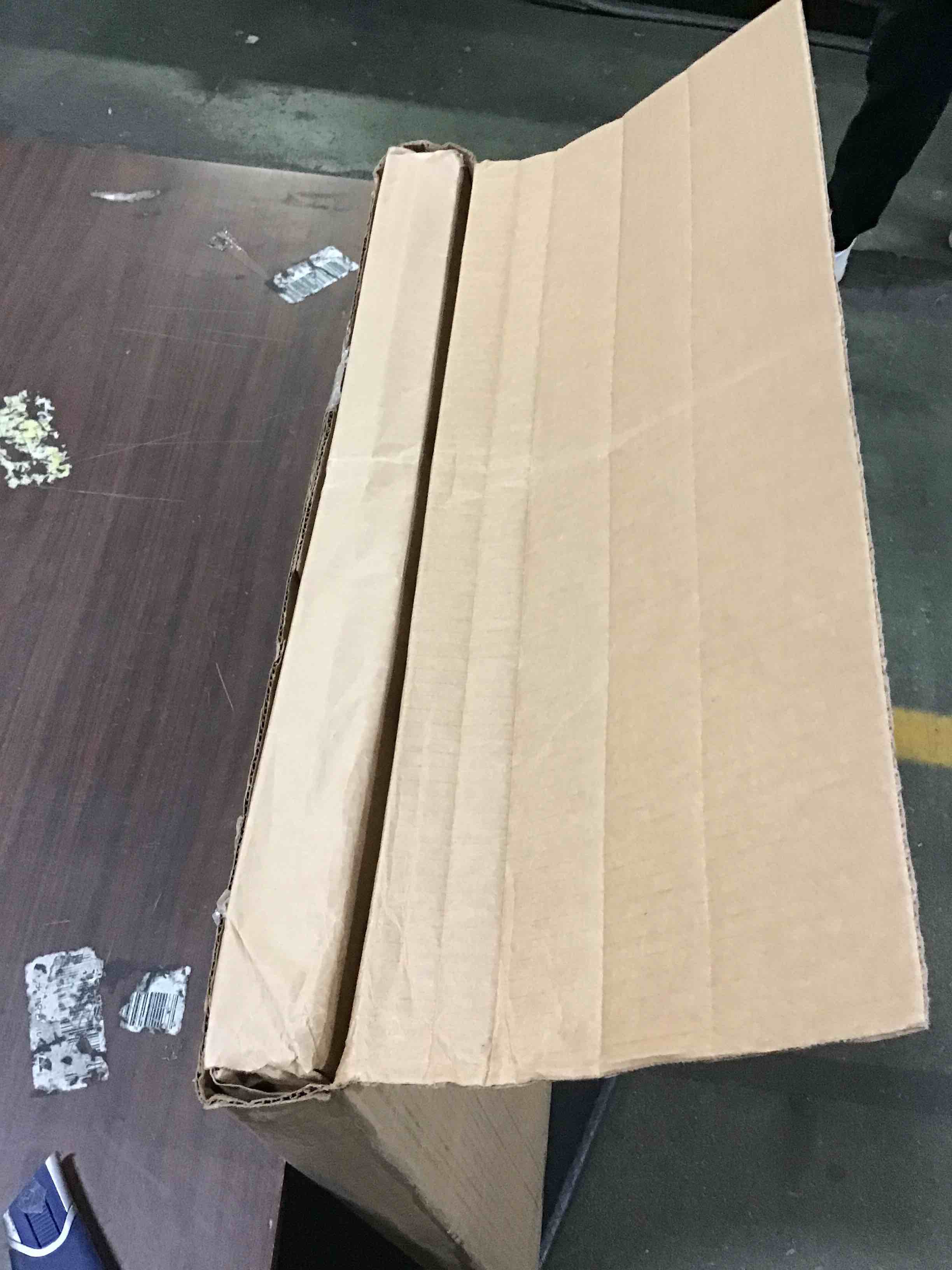 https://s3.amazonaws.com/lotting-images-prod/bidfta/BLU5229000_1693311576649.jpeg