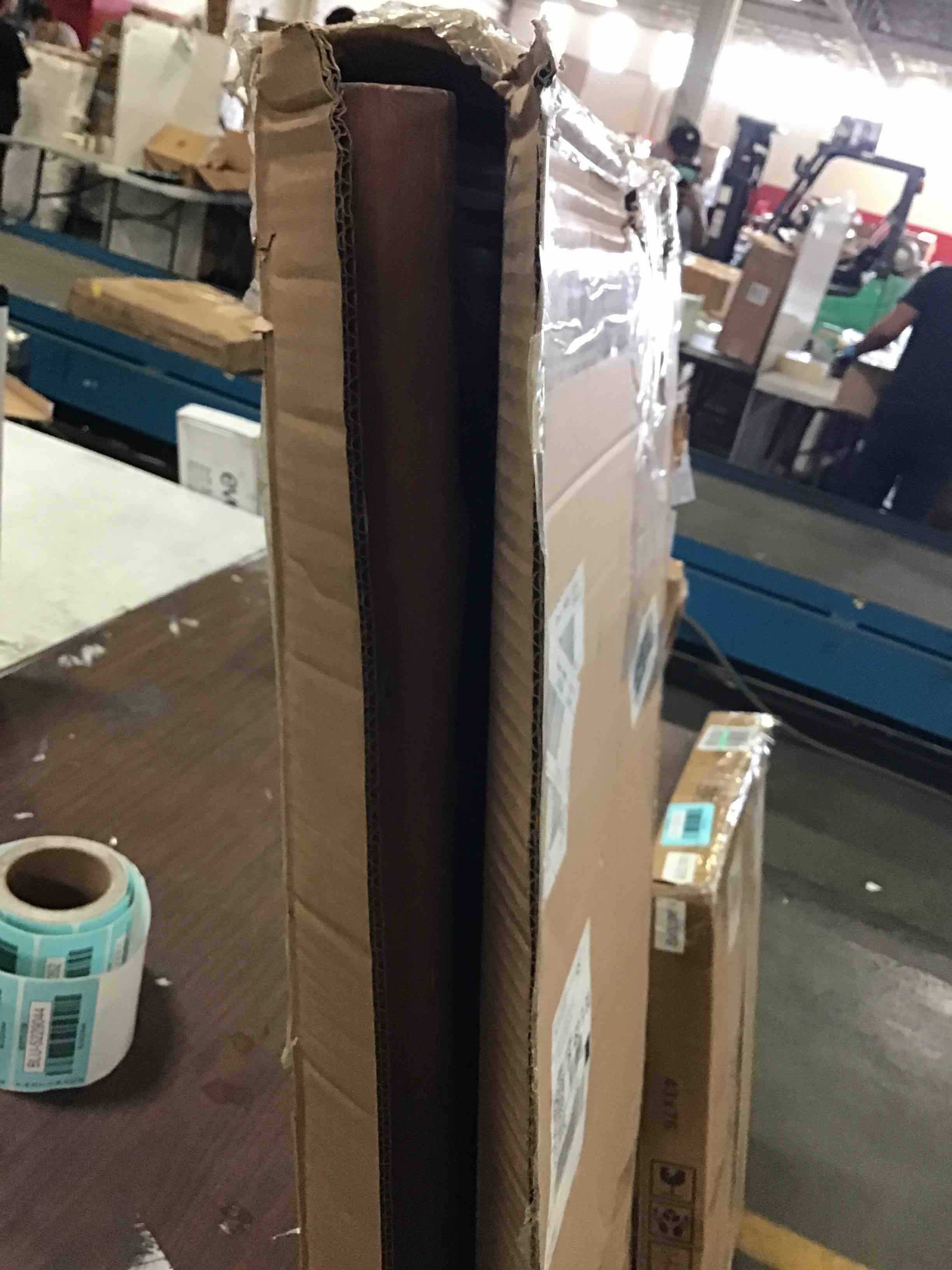 https://s3.amazonaws.com/lotting-images-prod/bidfta/BLU5229044_1693320902189.jpeg