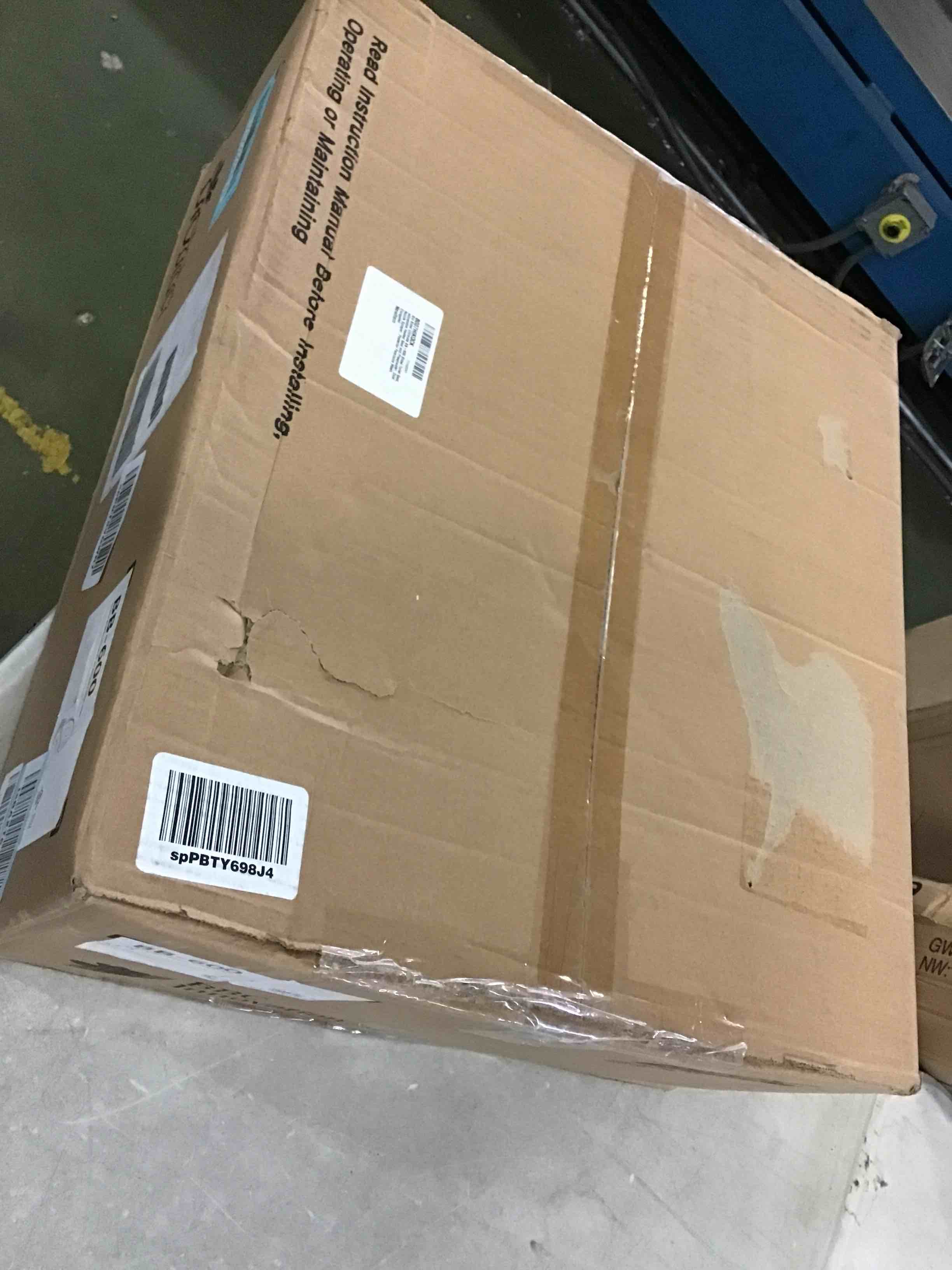 https://s3.amazonaws.com/lotting-images-prod/bidfta/BLU5231474_1694097423881.jpeg
