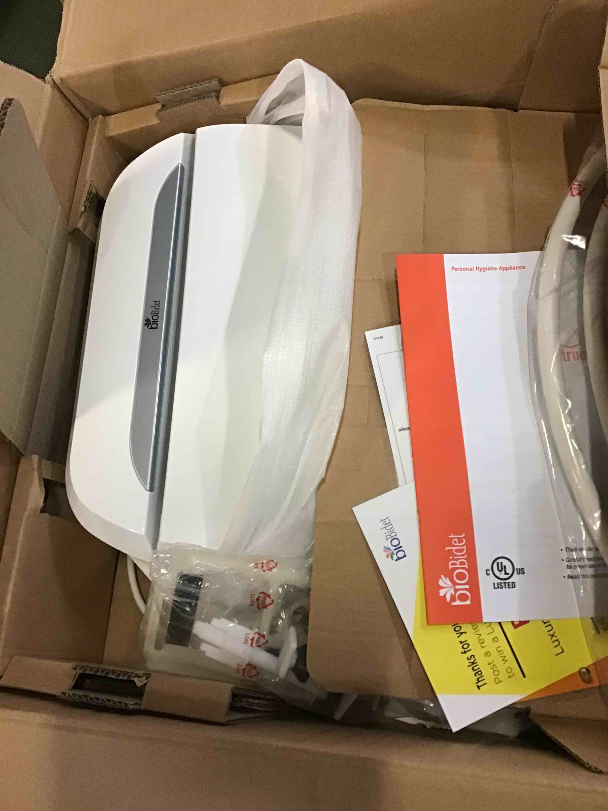 https://s3.amazonaws.com/lotting-images-prod/bidfta/BLU5231474_1694097500561.jpeg
