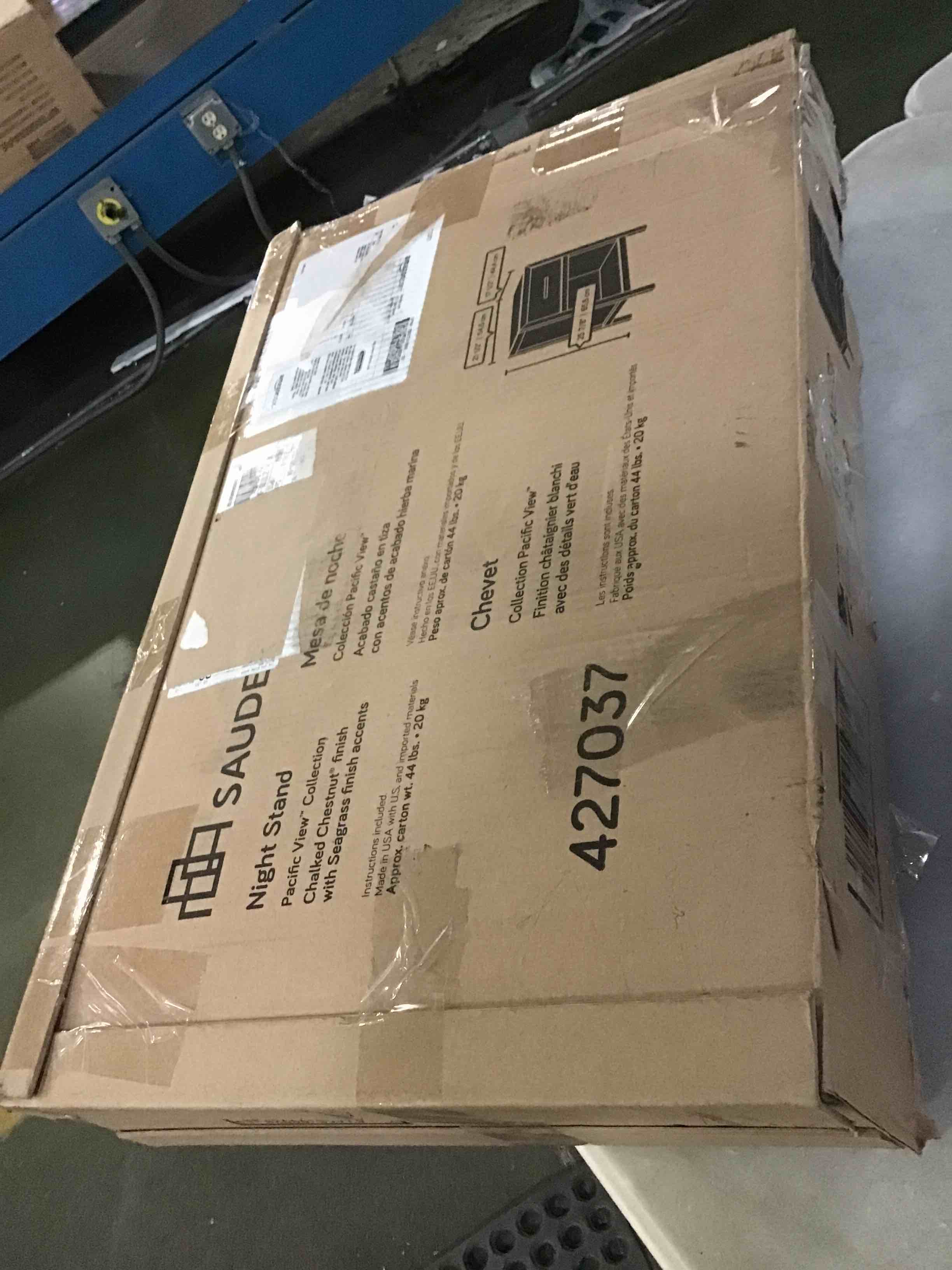 https://s3.amazonaws.com/lotting-images-prod/bidfta/BLU5231540_1694172798416.jpeg
