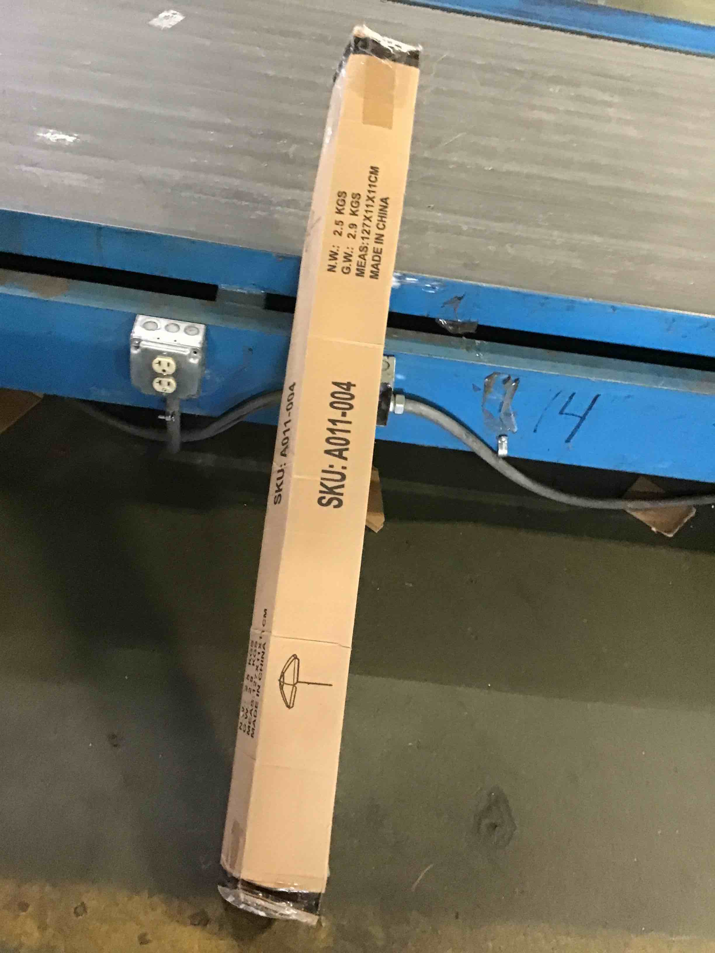 https://s3.amazonaws.com/lotting-images-prod/bidfta/BLU5232045_1694878586235.jpeg