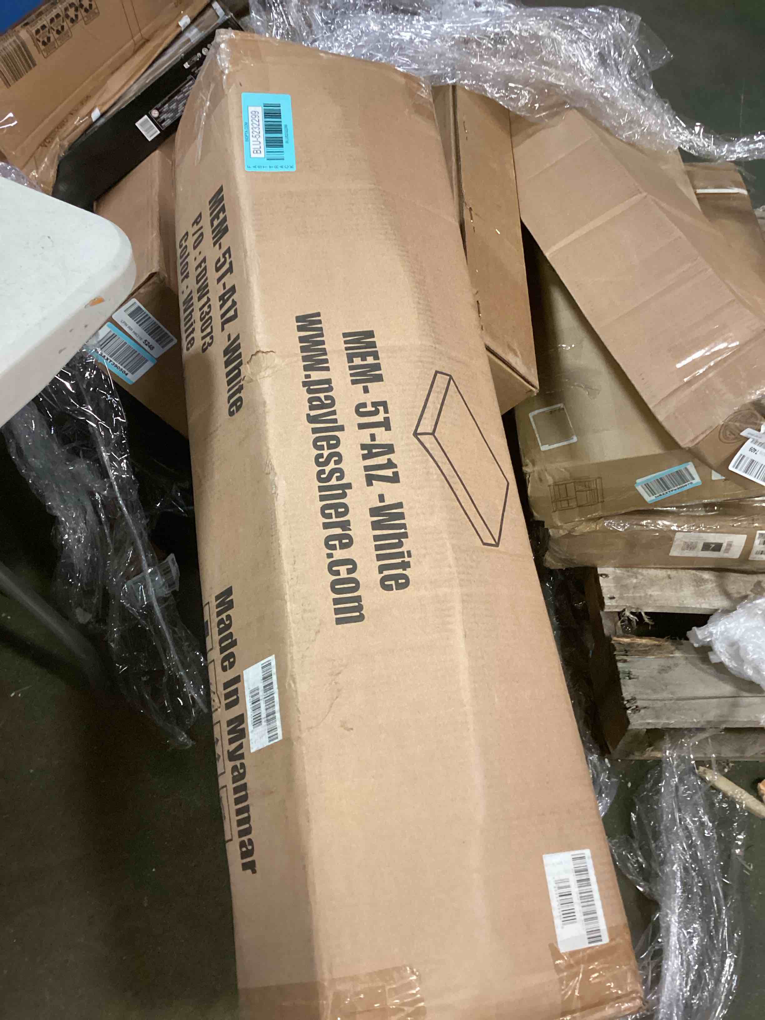 https://s3.amazonaws.com/lotting-images-prod/bidfta/BLU5232299_1700160569299.jpeg