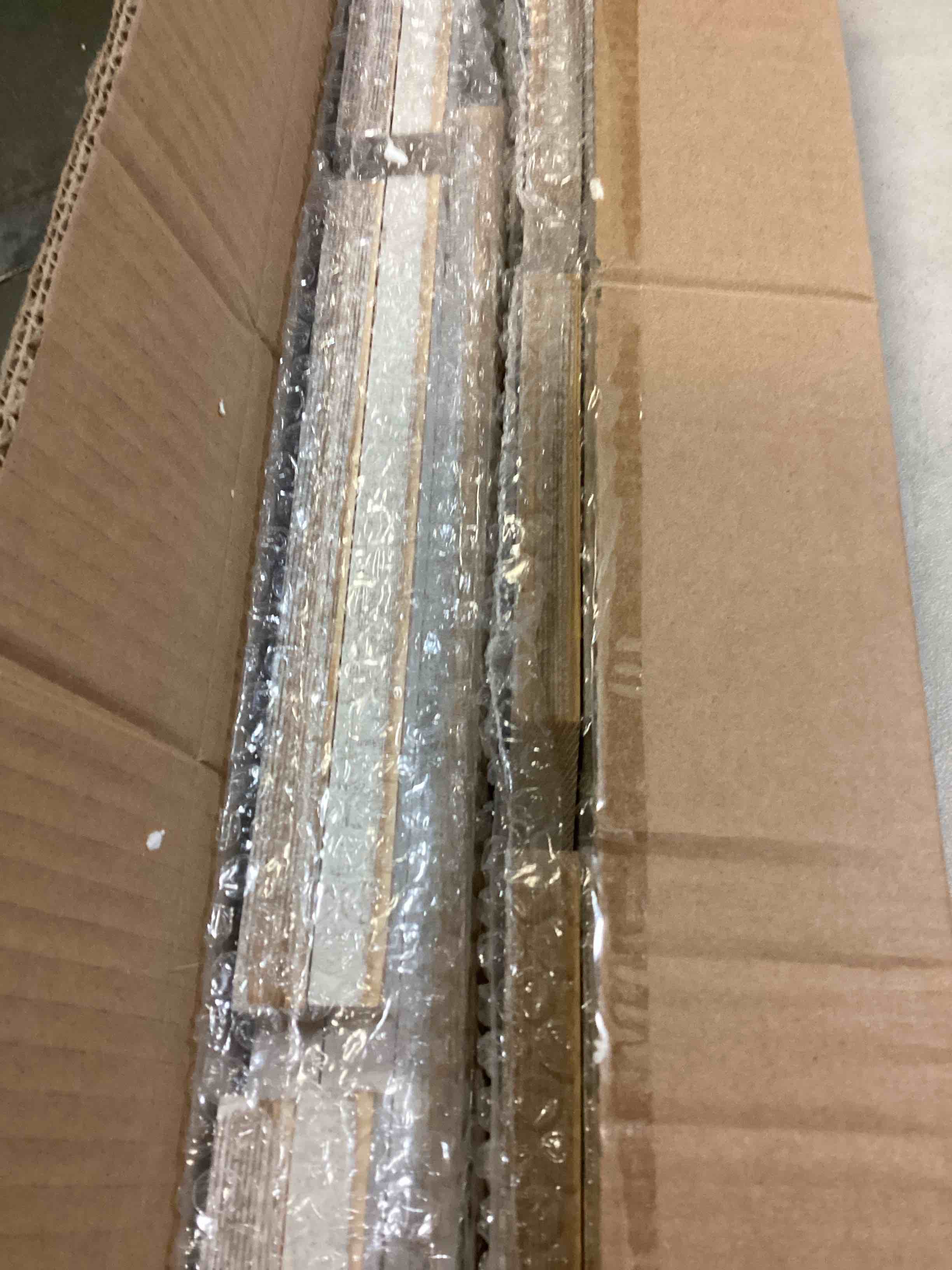 https://s3.amazonaws.com/lotting-images-prod/bidfta/BLU5232302_1700168106548.jpeg