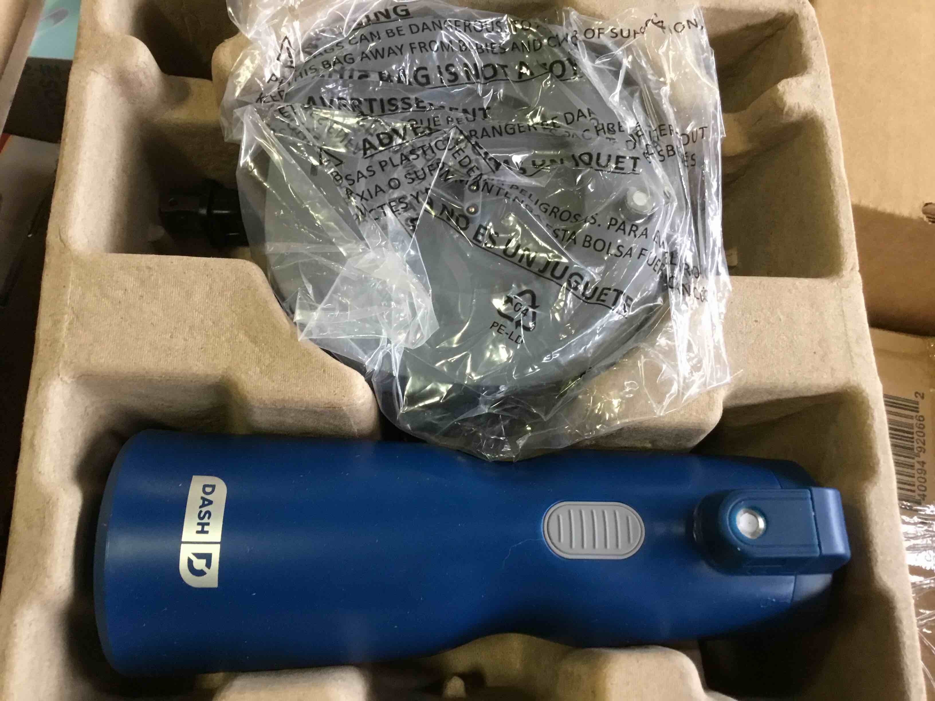 https://s3.amazonaws.com/lotting-images-prod/bidfta/BLU5232952_1693057803169.jpeg
