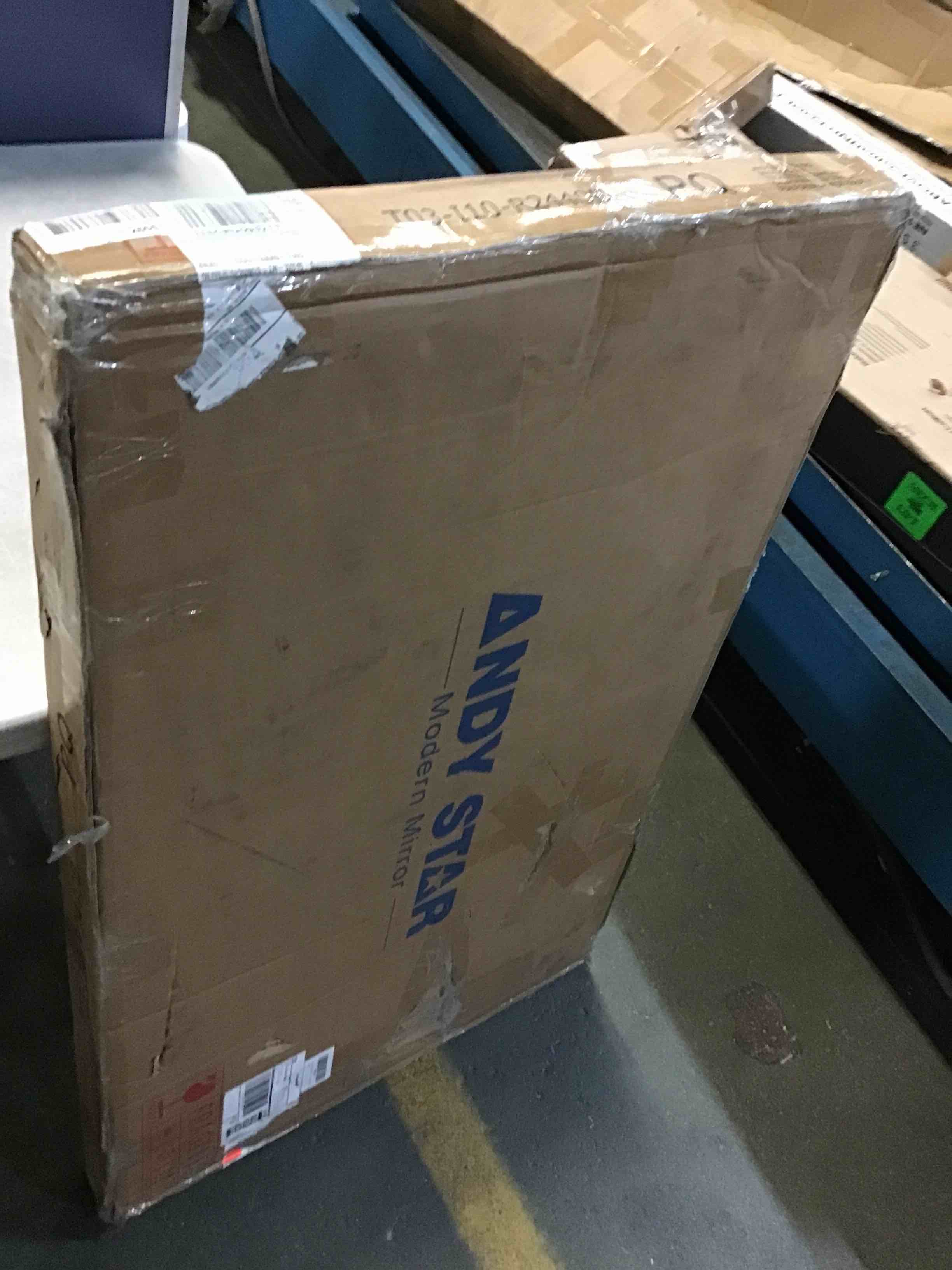 https://s3.amazonaws.com/lotting-images-prod/bidfta/BLU5233948_1692617054722.jpeg