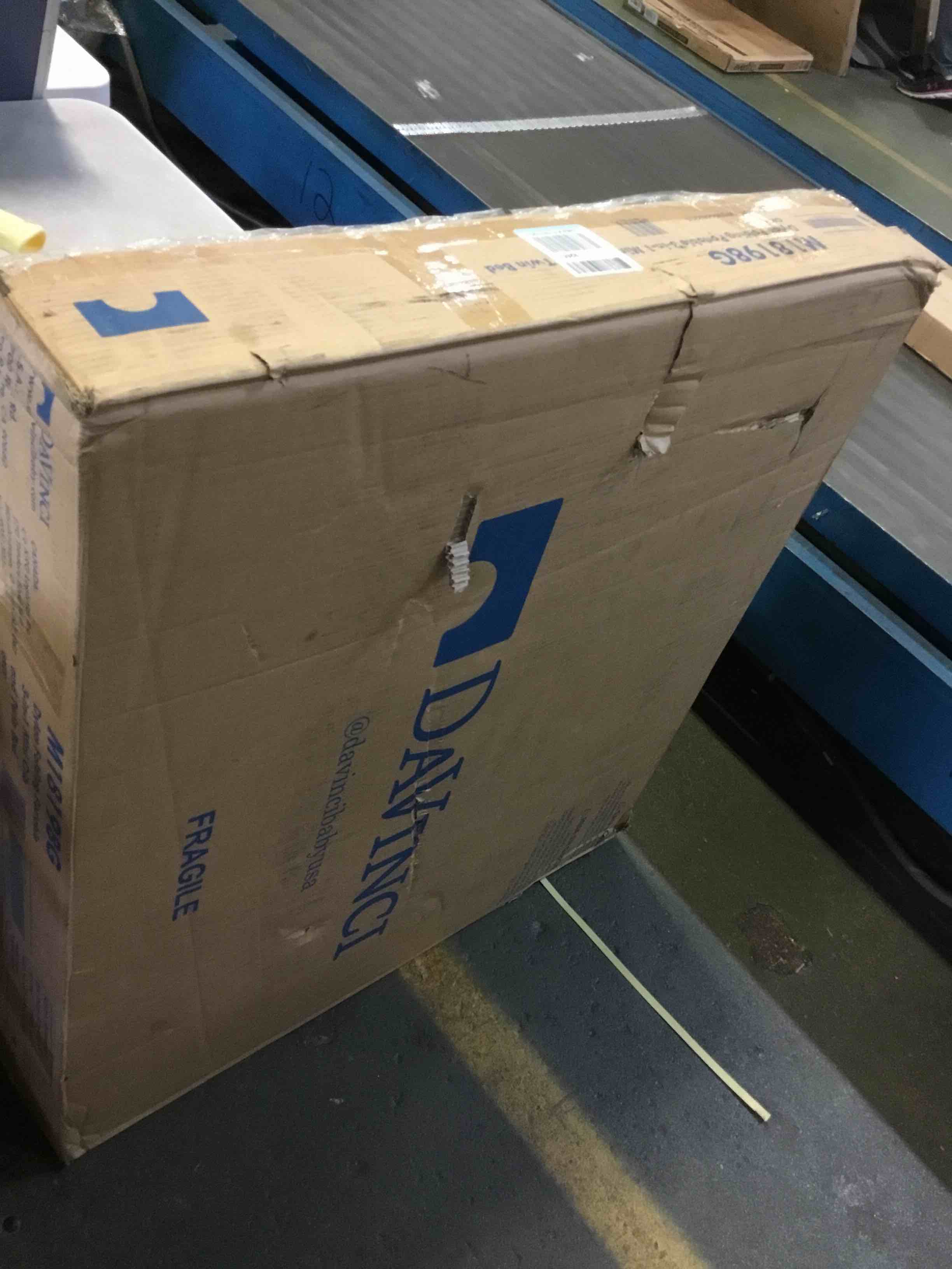 https://s3.amazonaws.com/lotting-images-prod/bidfta/BLU5234136_1692645701776.jpeg