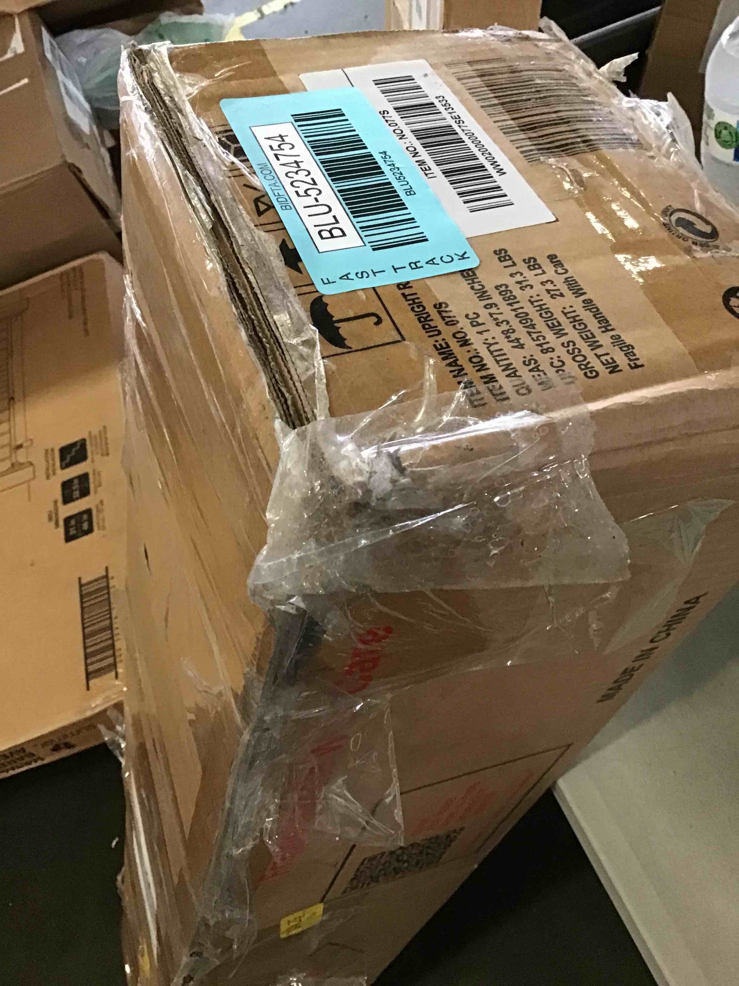 https://s3.amazonaws.com/lotting-images-prod/bidfta/BLU5234754_1692971094977.jpeg