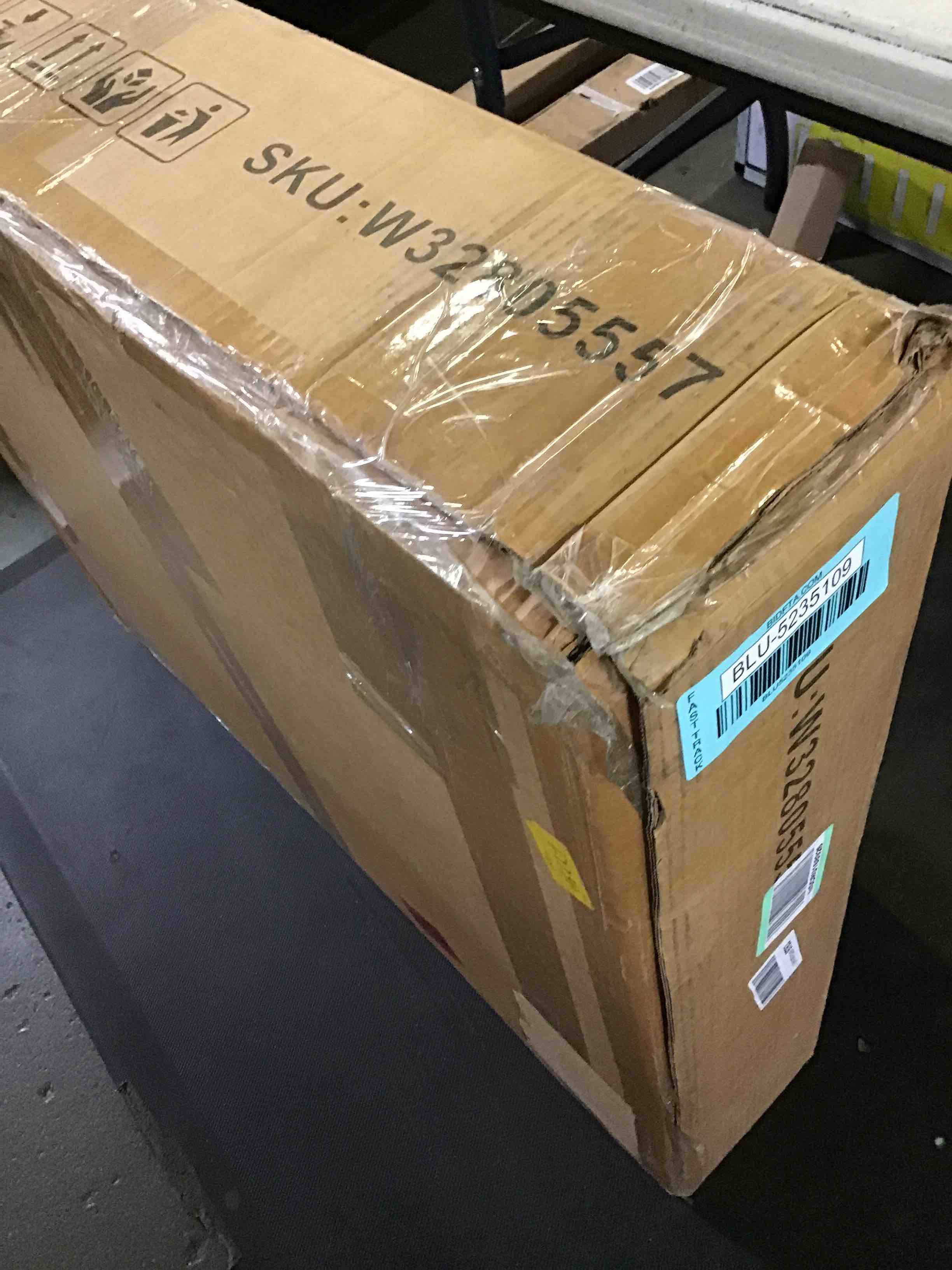 https://s3.amazonaws.com/lotting-images-prod/bidfta/BLU5235109_1693253267494.jpeg