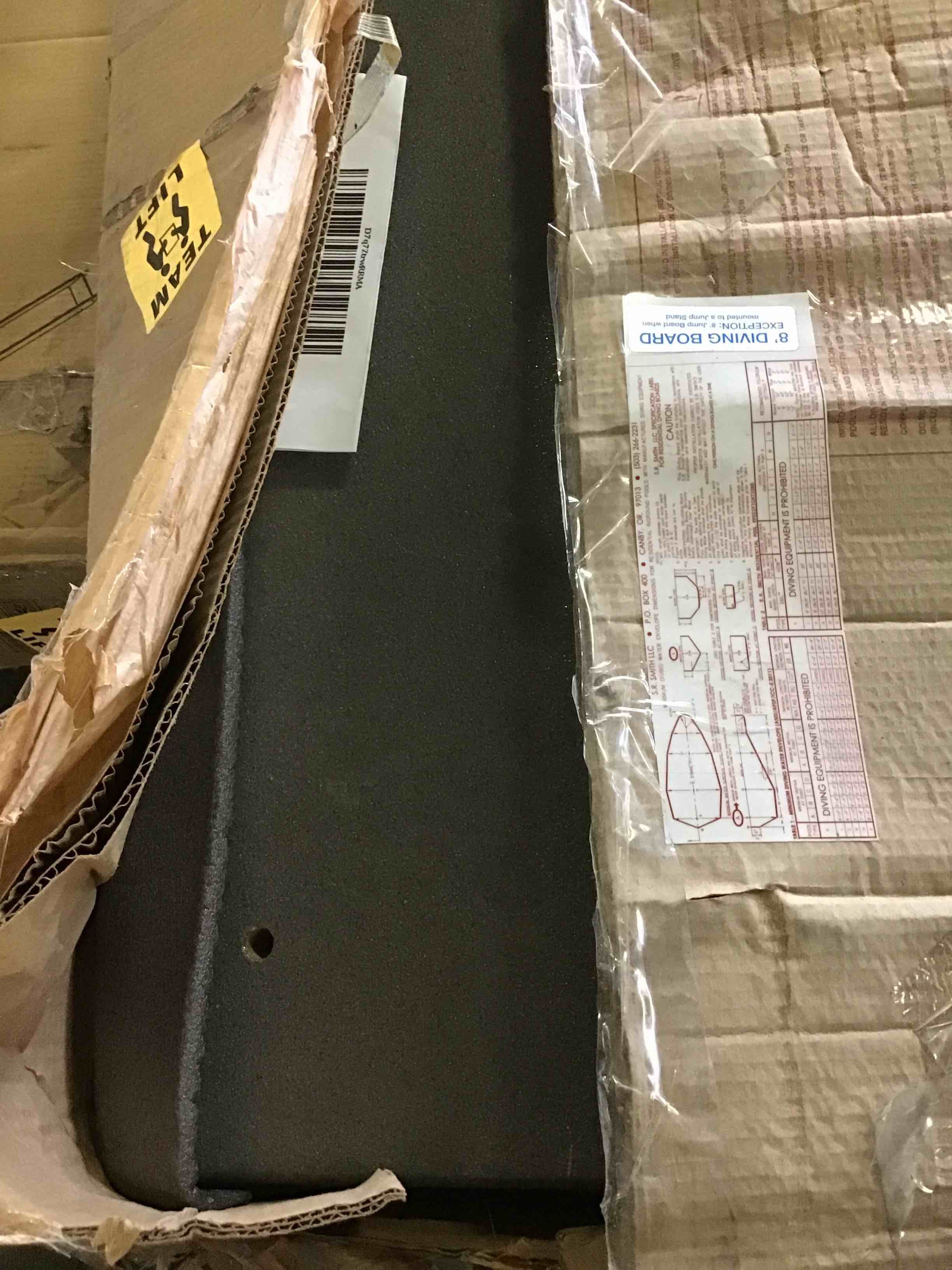 https://s3.amazonaws.com/lotting-images-prod/bidfta/BLU5235430_1693937341430.jpeg