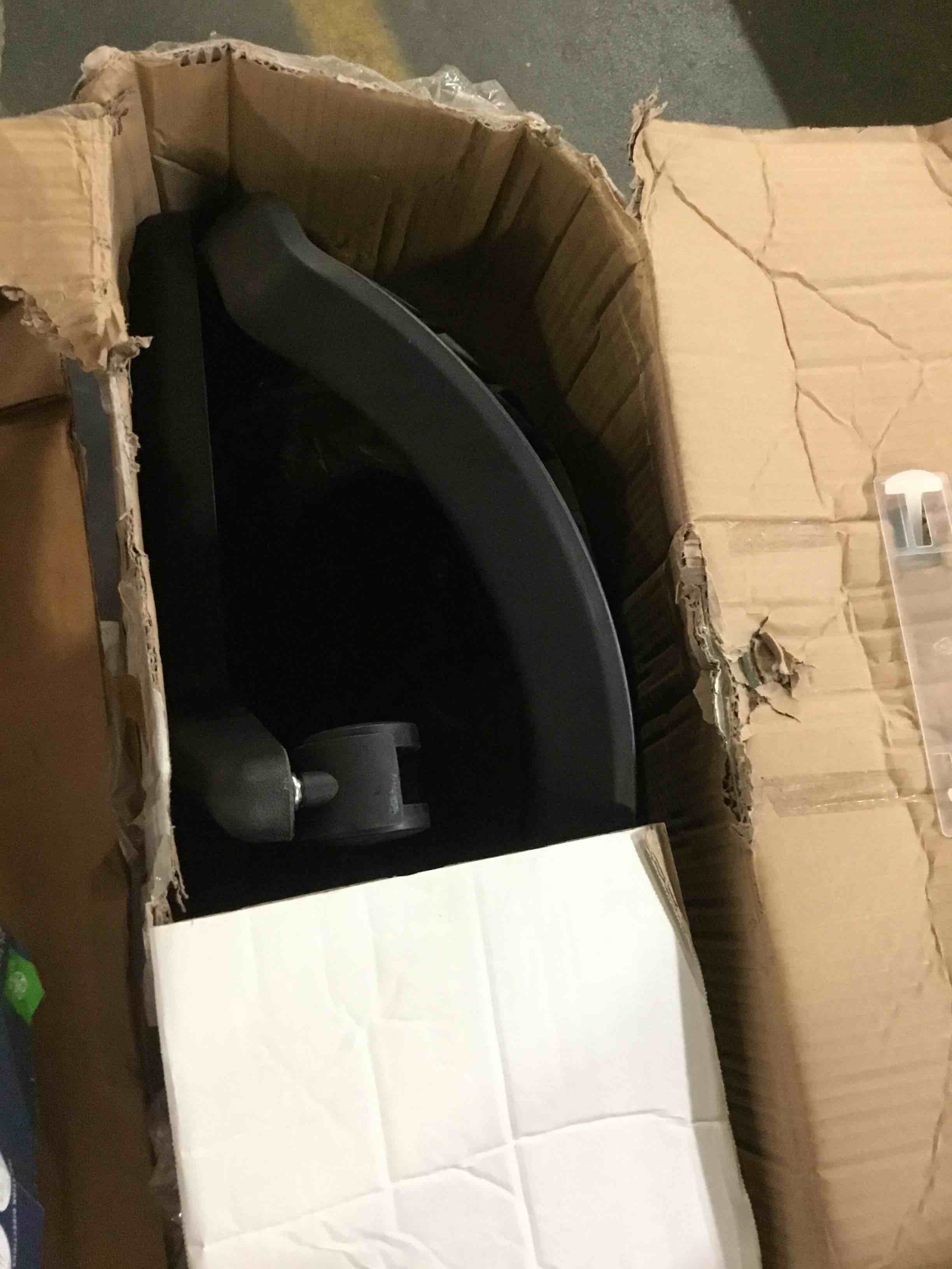 https://s3.amazonaws.com/lotting-images-prod/bidfta/BLU5235451_1692387112934.jpeg