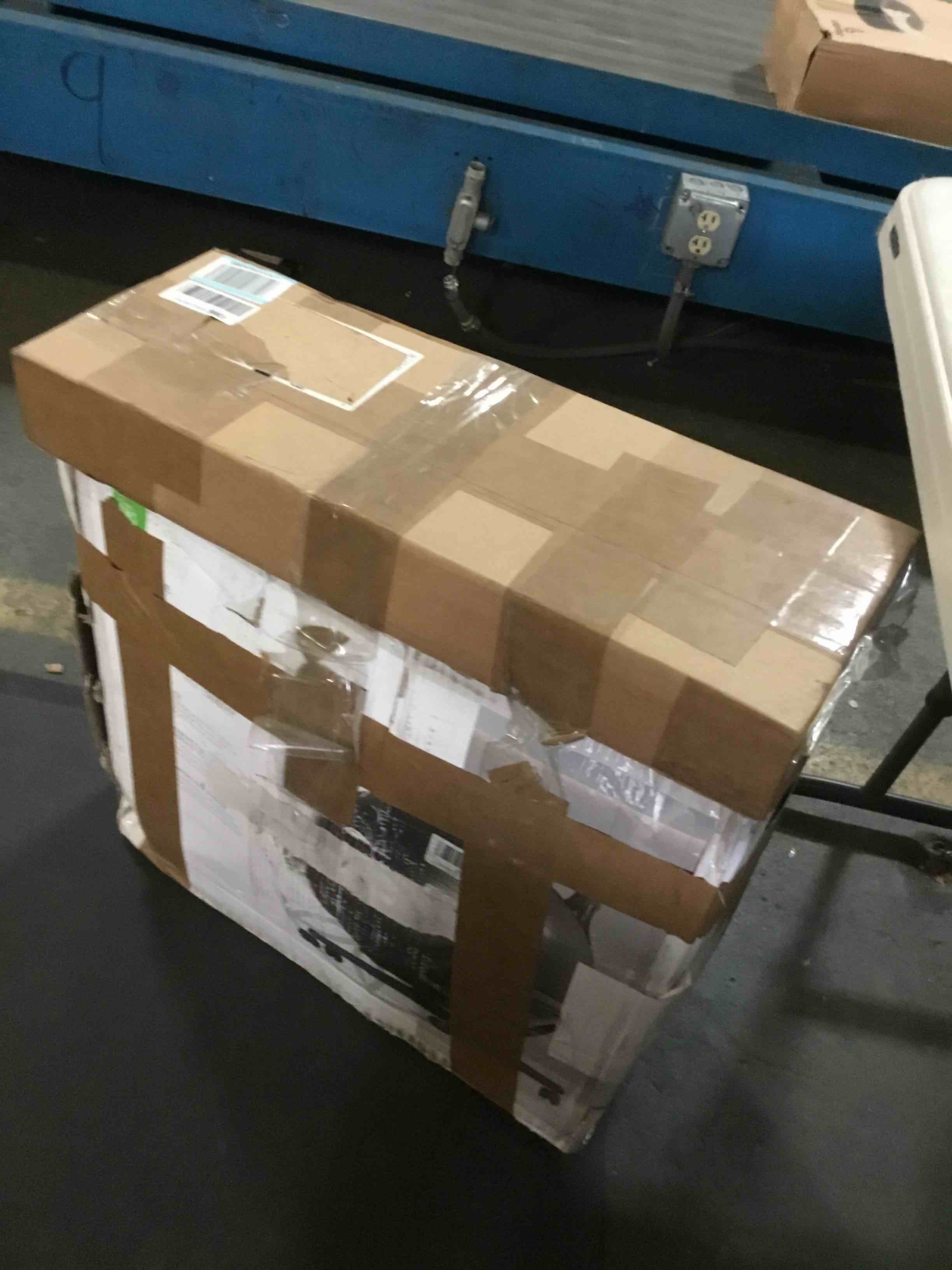 https://s3.amazonaws.com/lotting-images-prod/bidfta/BLU5235451_1692387128242.jpeg