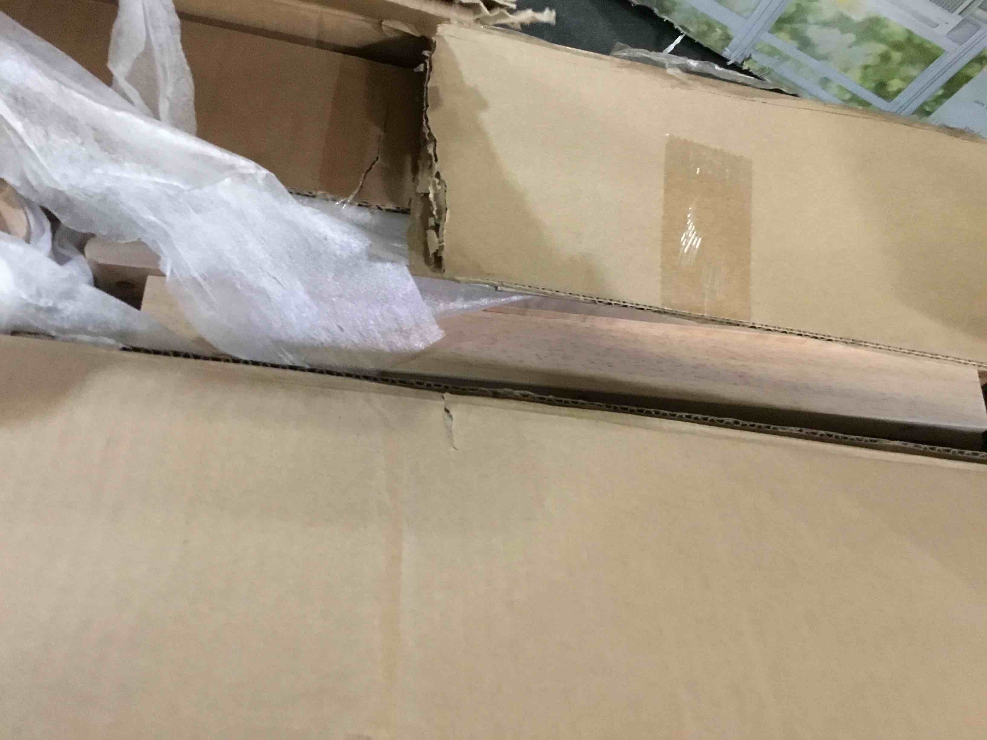 https://s3.amazonaws.com/lotting-images-prod/bidfta/BLU5235598_1692629912404.jpeg