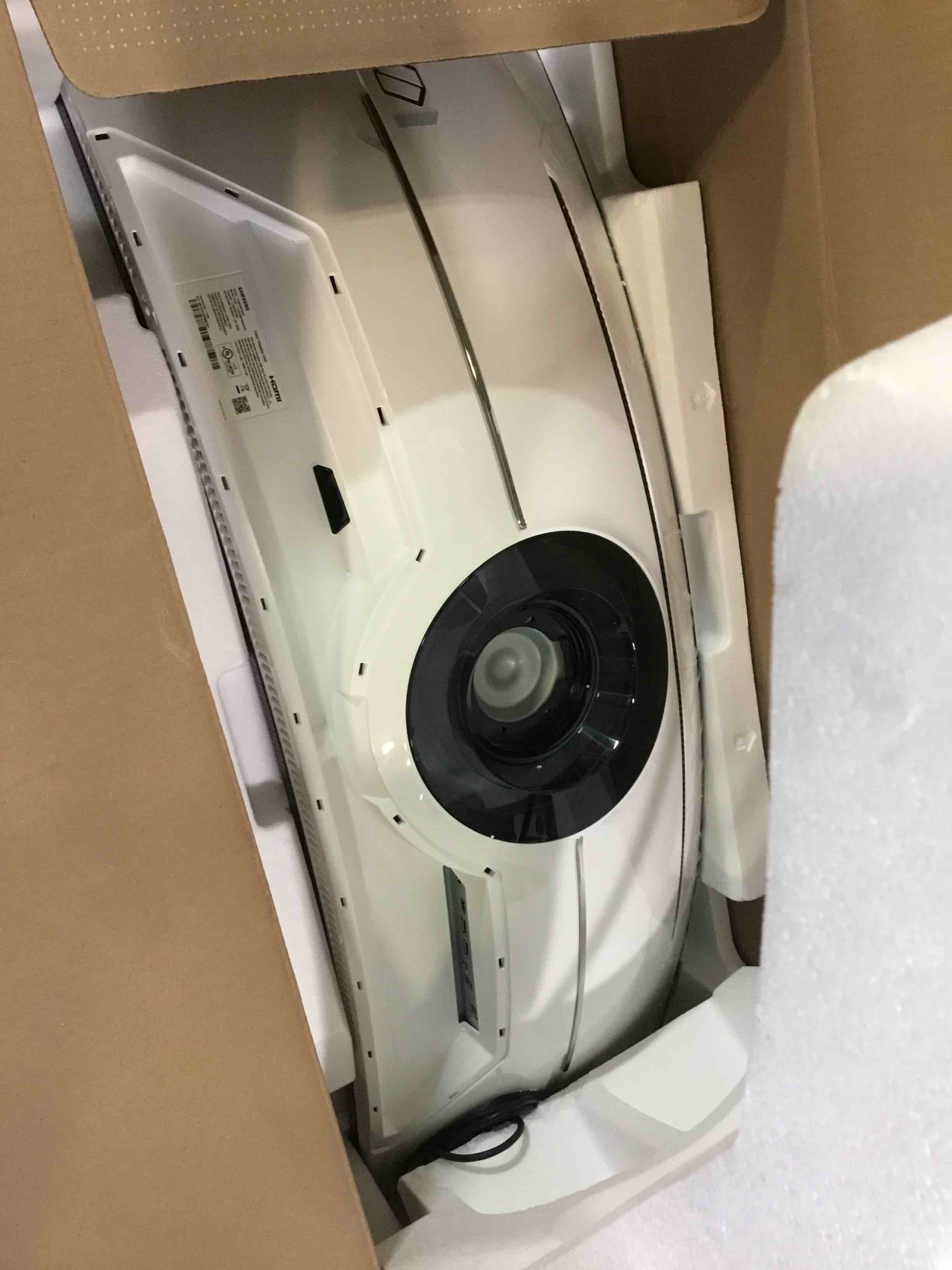 https://s3.amazonaws.com/lotting-images-prod/bidfta/BLU5235720_1692647278431.jpeg