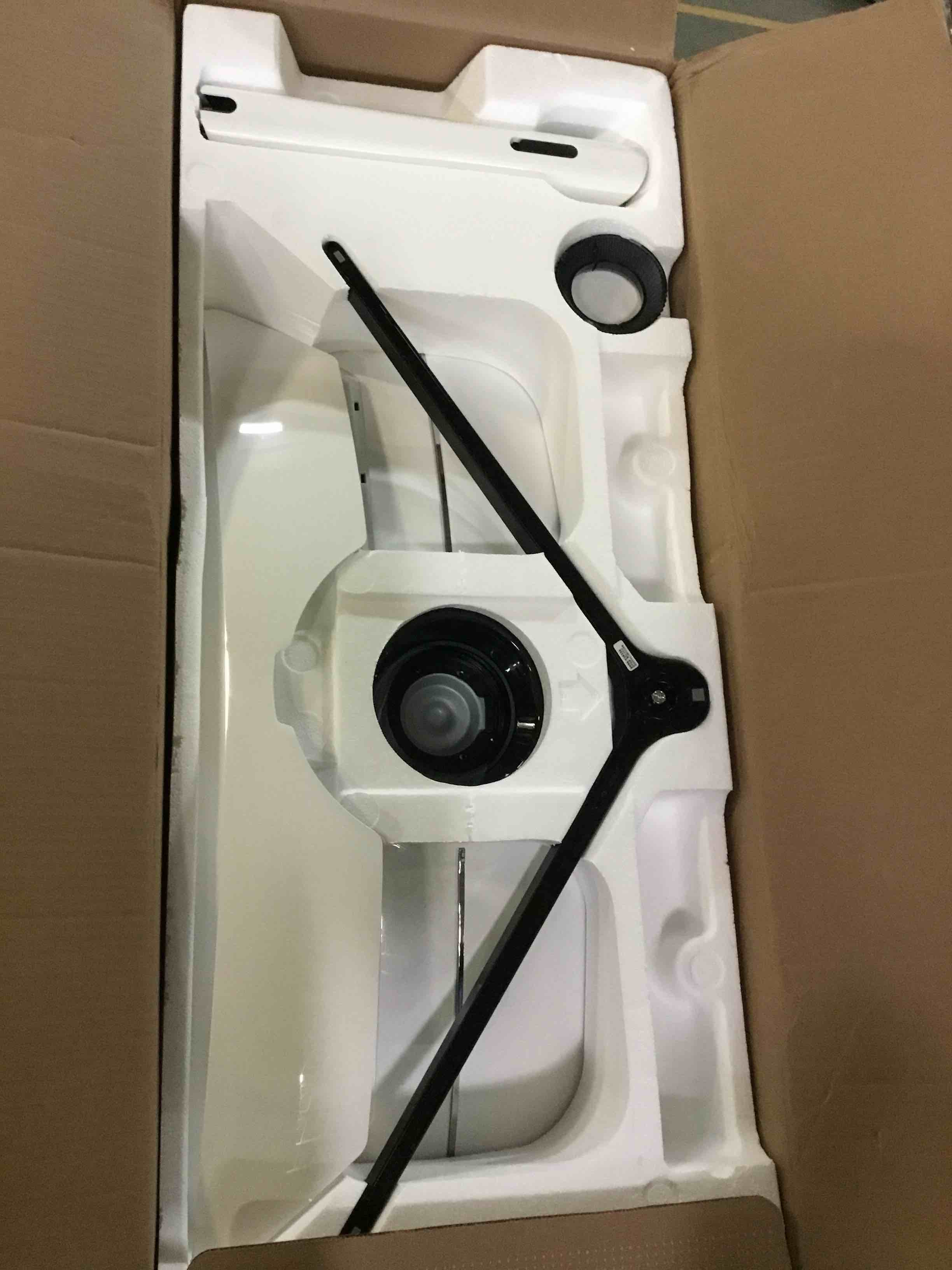 https://s3.amazonaws.com/lotting-images-prod/bidfta/BLU5235720_1692647291026.jpeg