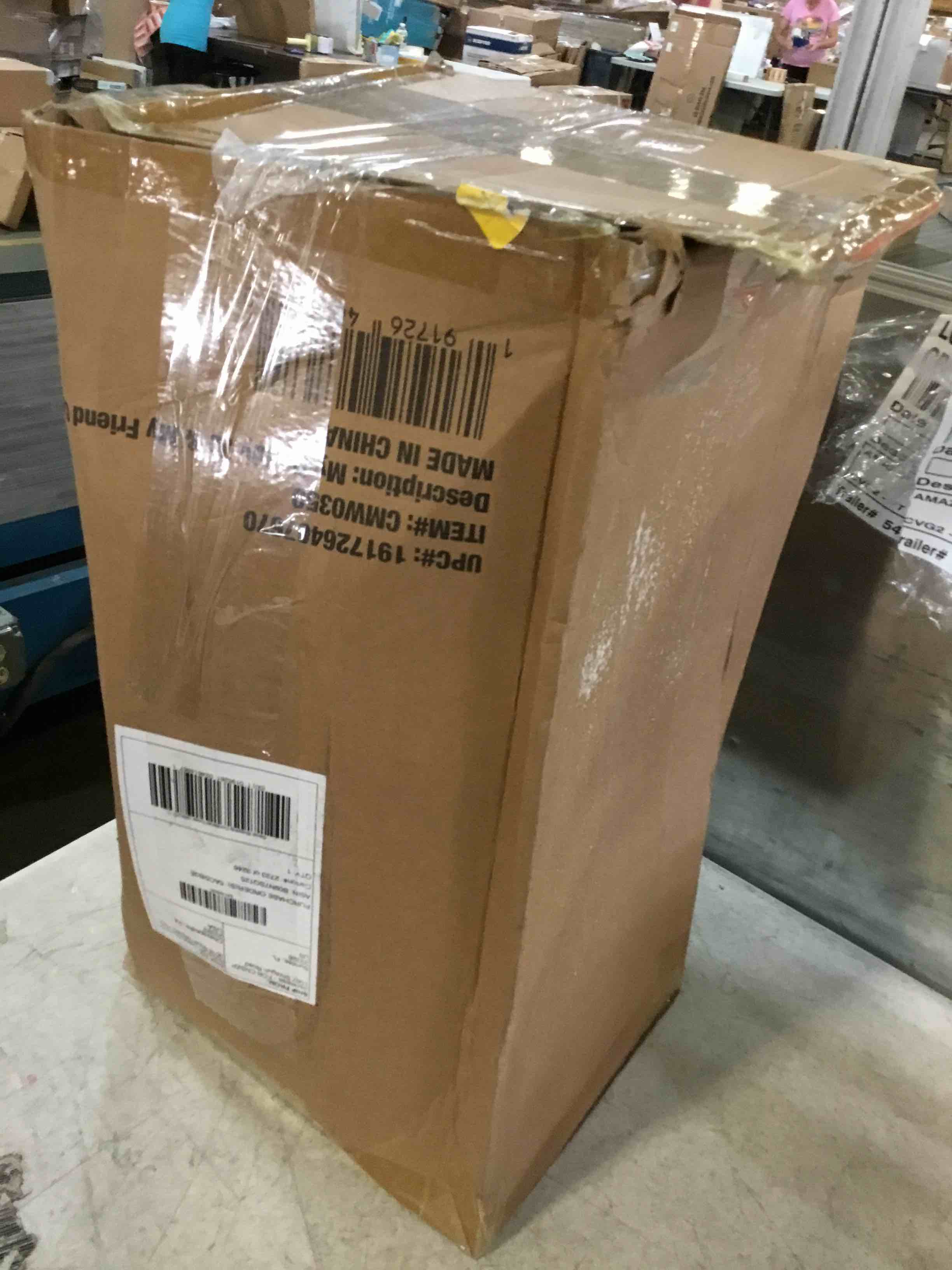 https://s3.amazonaws.com/lotting-images-prod/bidfta/BLU5235836_1692709919294.jpeg