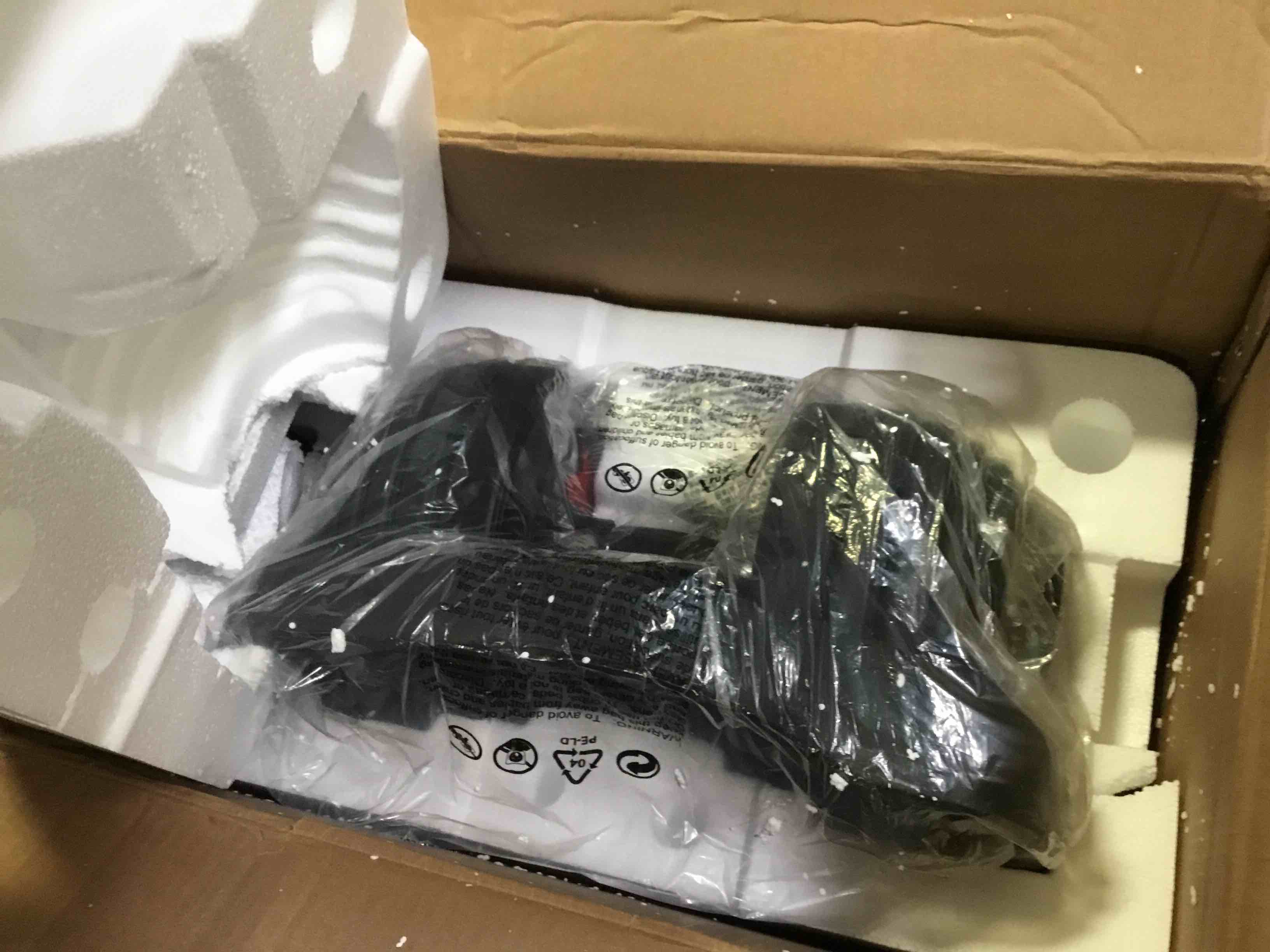 https://s3.amazonaws.com/lotting-images-prod/bidfta/BLU5235992_1692733060567.jpeg