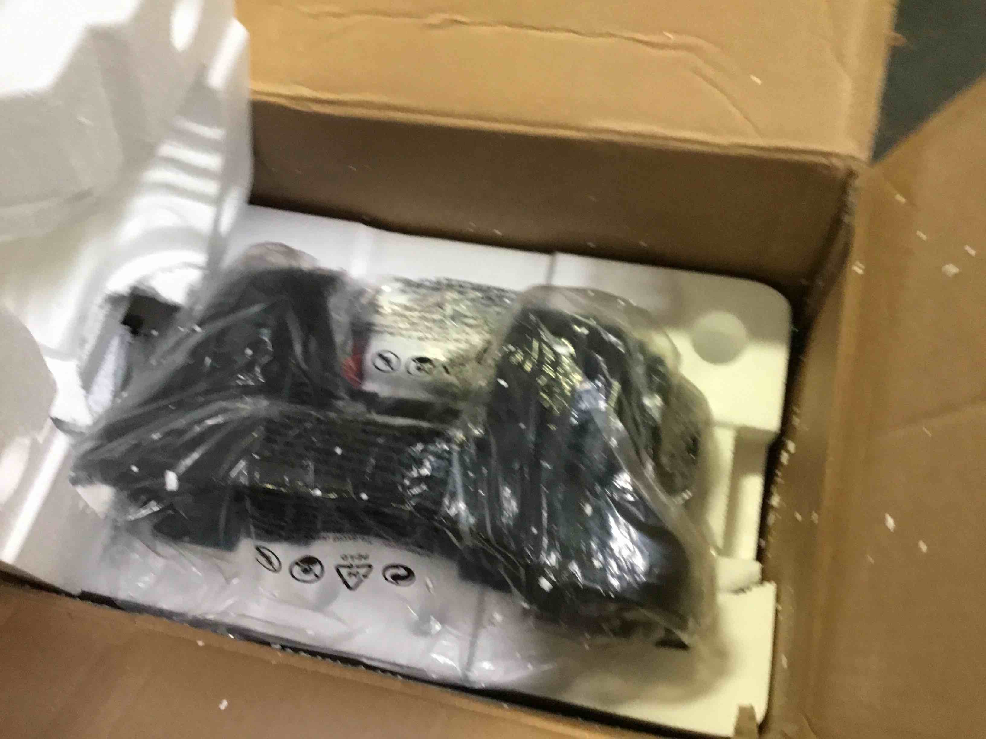 https://s3.amazonaws.com/lotting-images-prod/bidfta/BLU5235992_1692733061973.jpeg