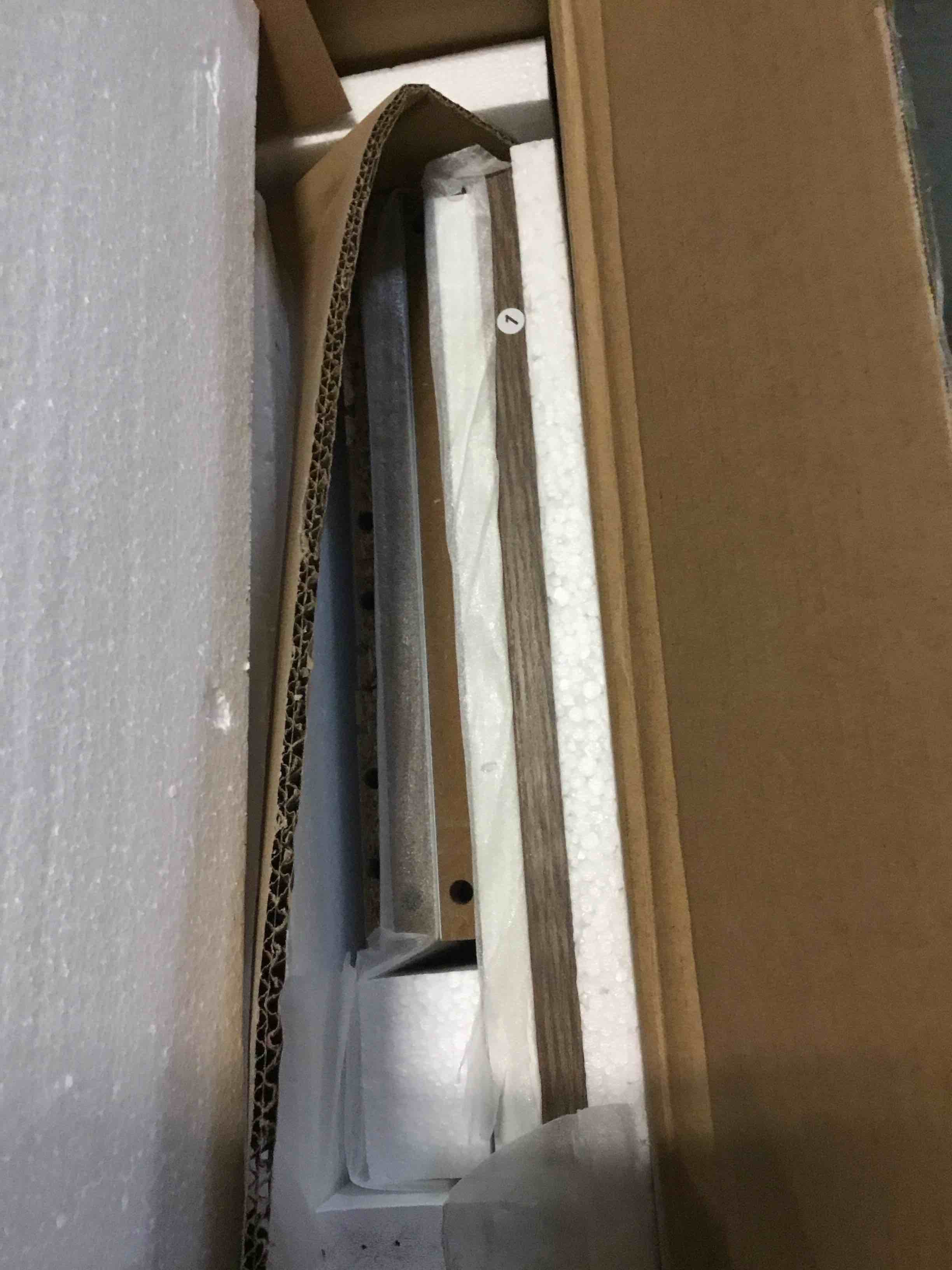 https://s3.amazonaws.com/lotting-images-prod/bidfta/BLU5236332_1692876390631.jpeg
