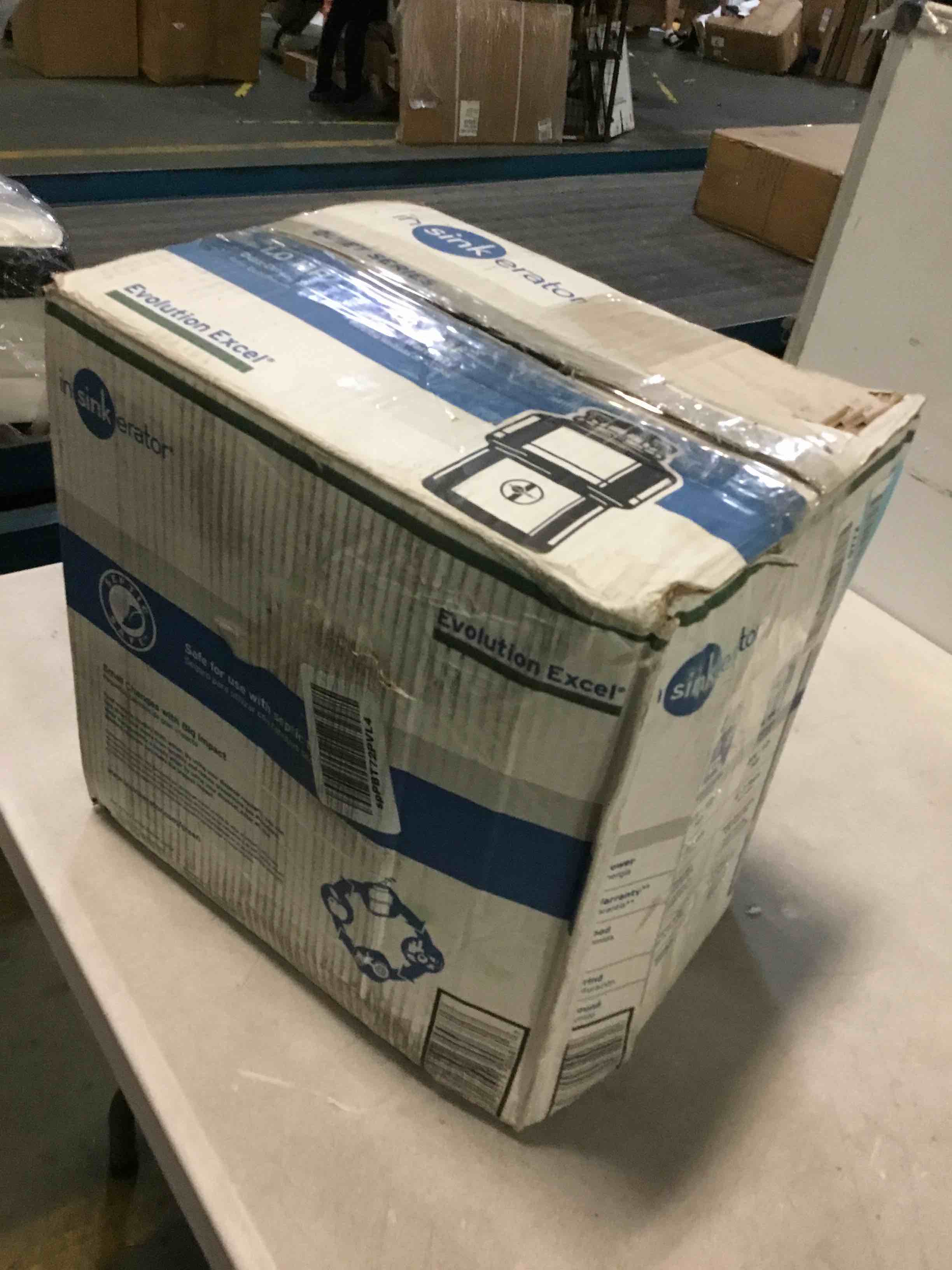 https://s3.amazonaws.com/lotting-images-prod/bidfta/BLU5236371_1692880594393.jpeg