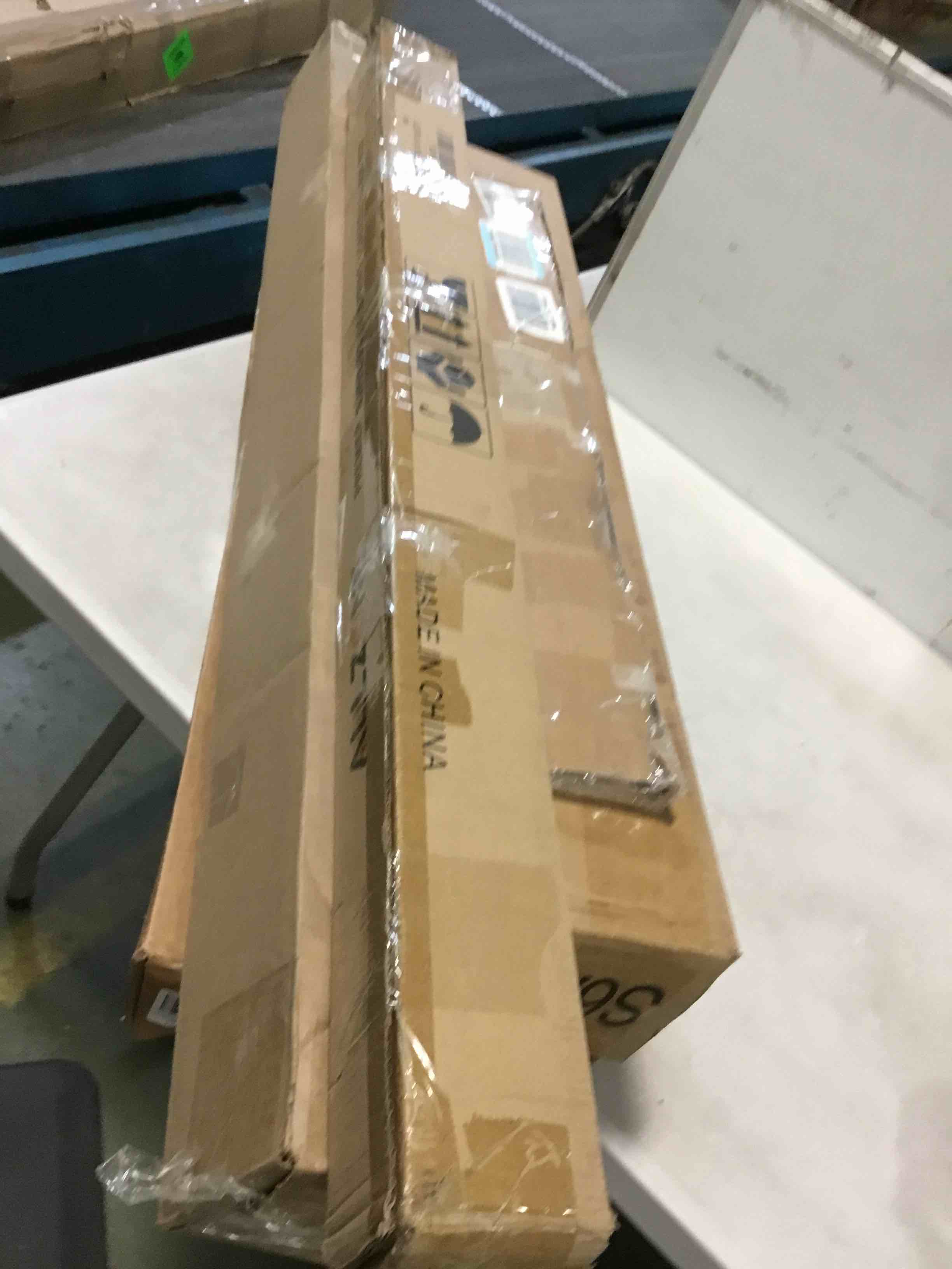 https://s3.amazonaws.com/lotting-images-prod/bidfta/BLU5236401_1692883035672.jpeg