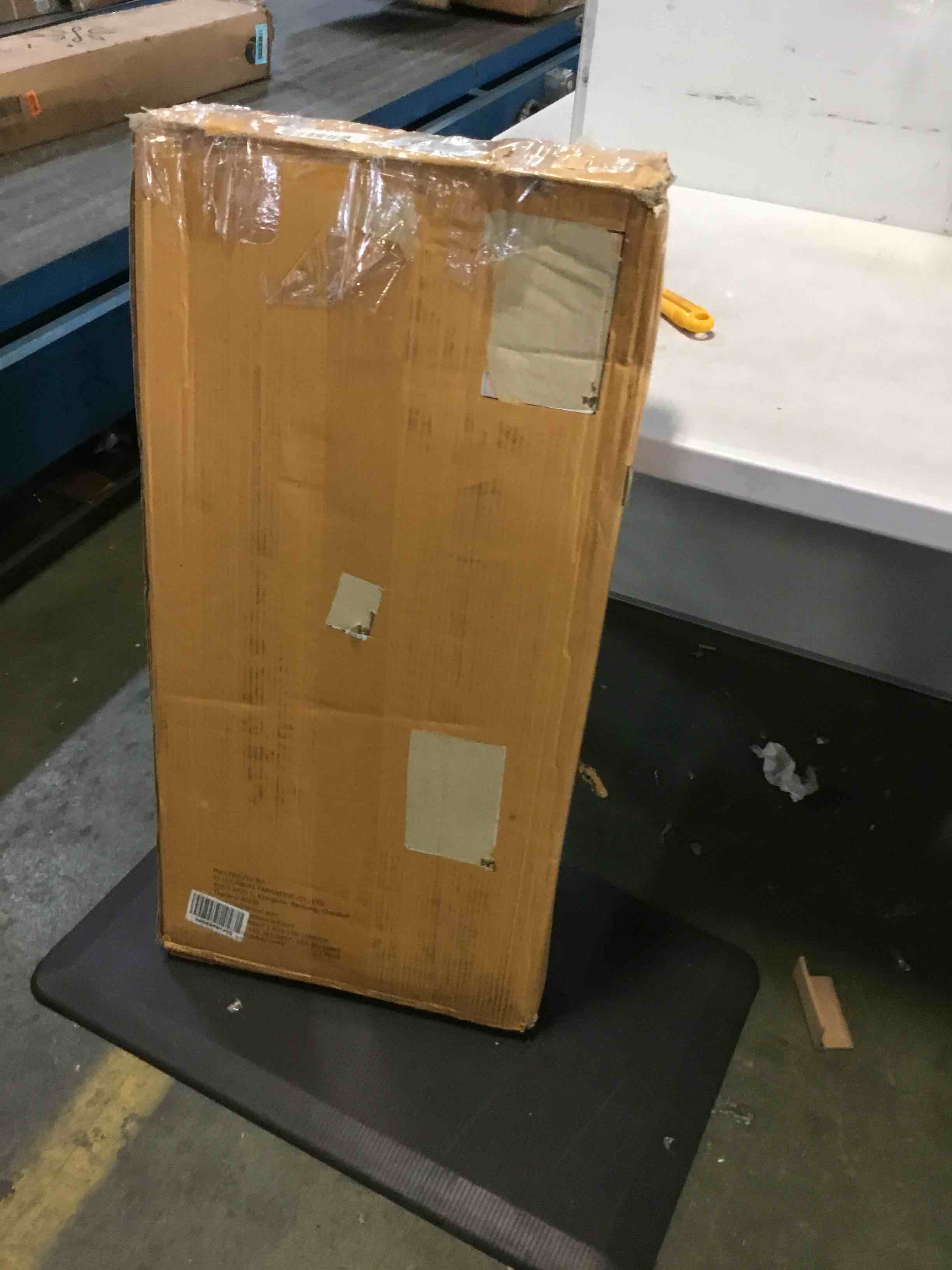https://s3.amazonaws.com/lotting-images-prod/bidfta/BLU5236426_1692887519156.jpeg