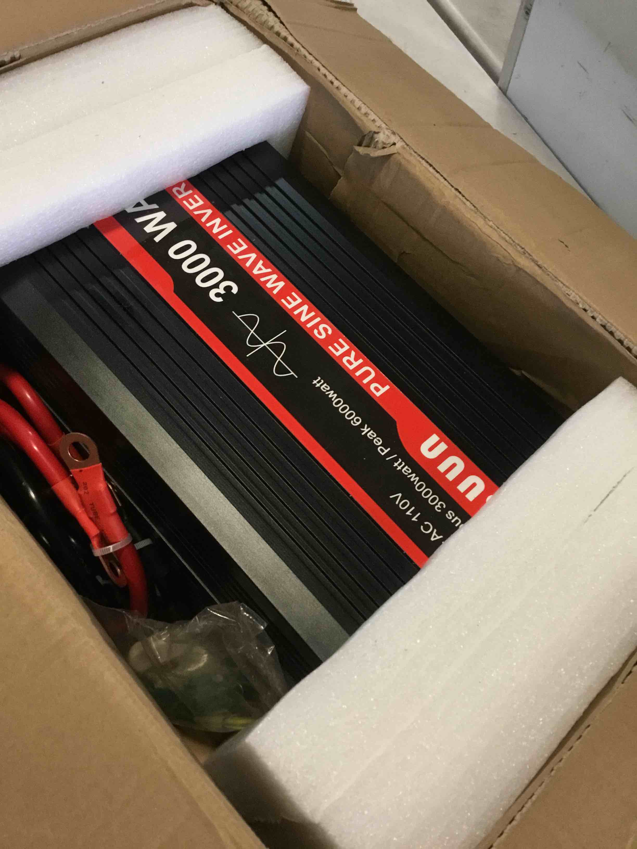 https://s3.amazonaws.com/lotting-images-prod/bidfta/BLU5236550_1692903264761.jpeg