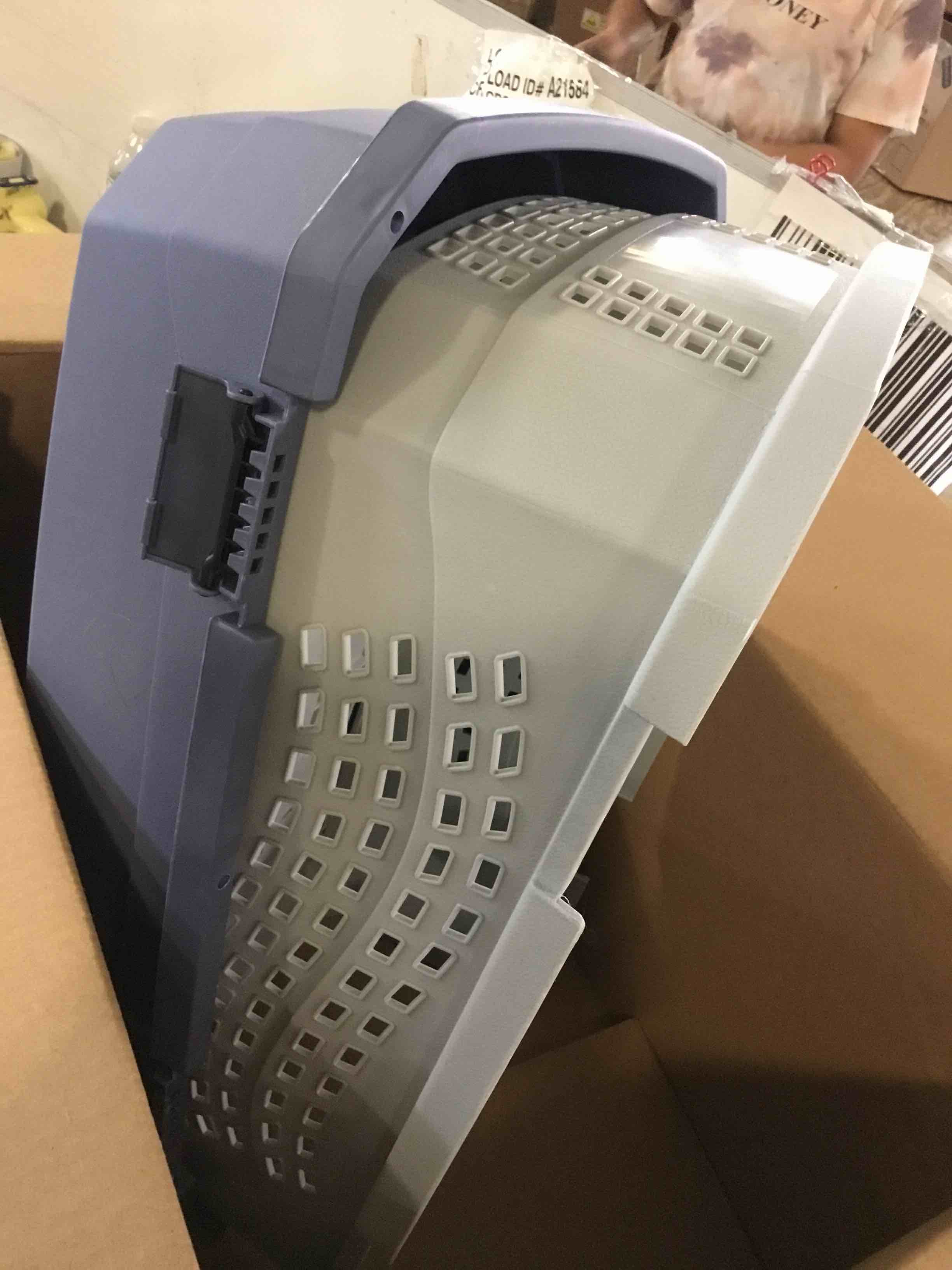 https://s3.amazonaws.com/lotting-images-prod/bidfta/BLU5236863_1693230072153.jpeg