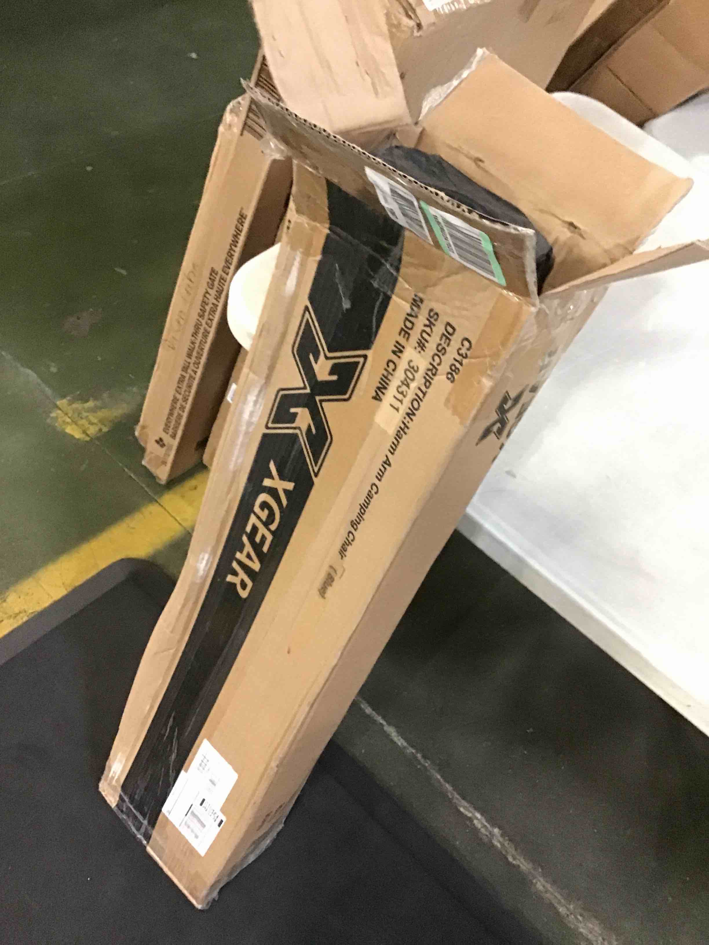 https://s3.amazonaws.com/lotting-images-prod/bidfta/BLU5237202_1692881288113.jpeg
