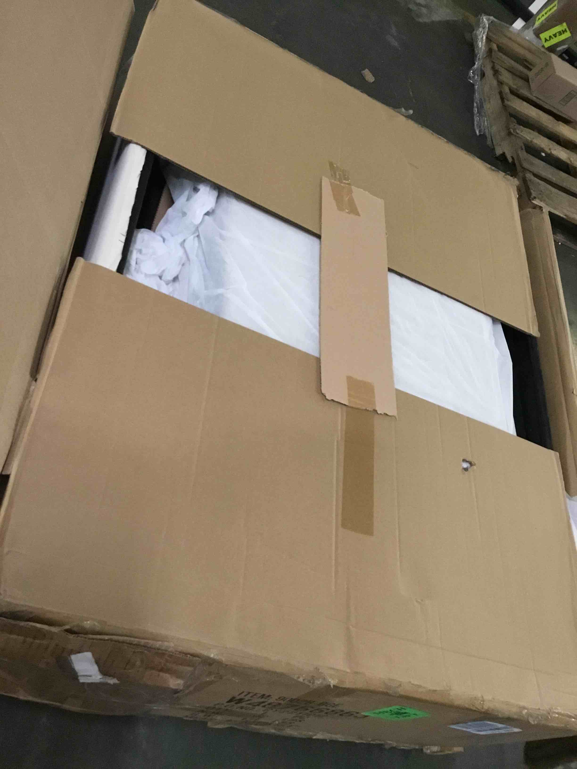 https://s3.amazonaws.com/lotting-images-prod/bidfta/BLU5237624_1693059862047.jpeg